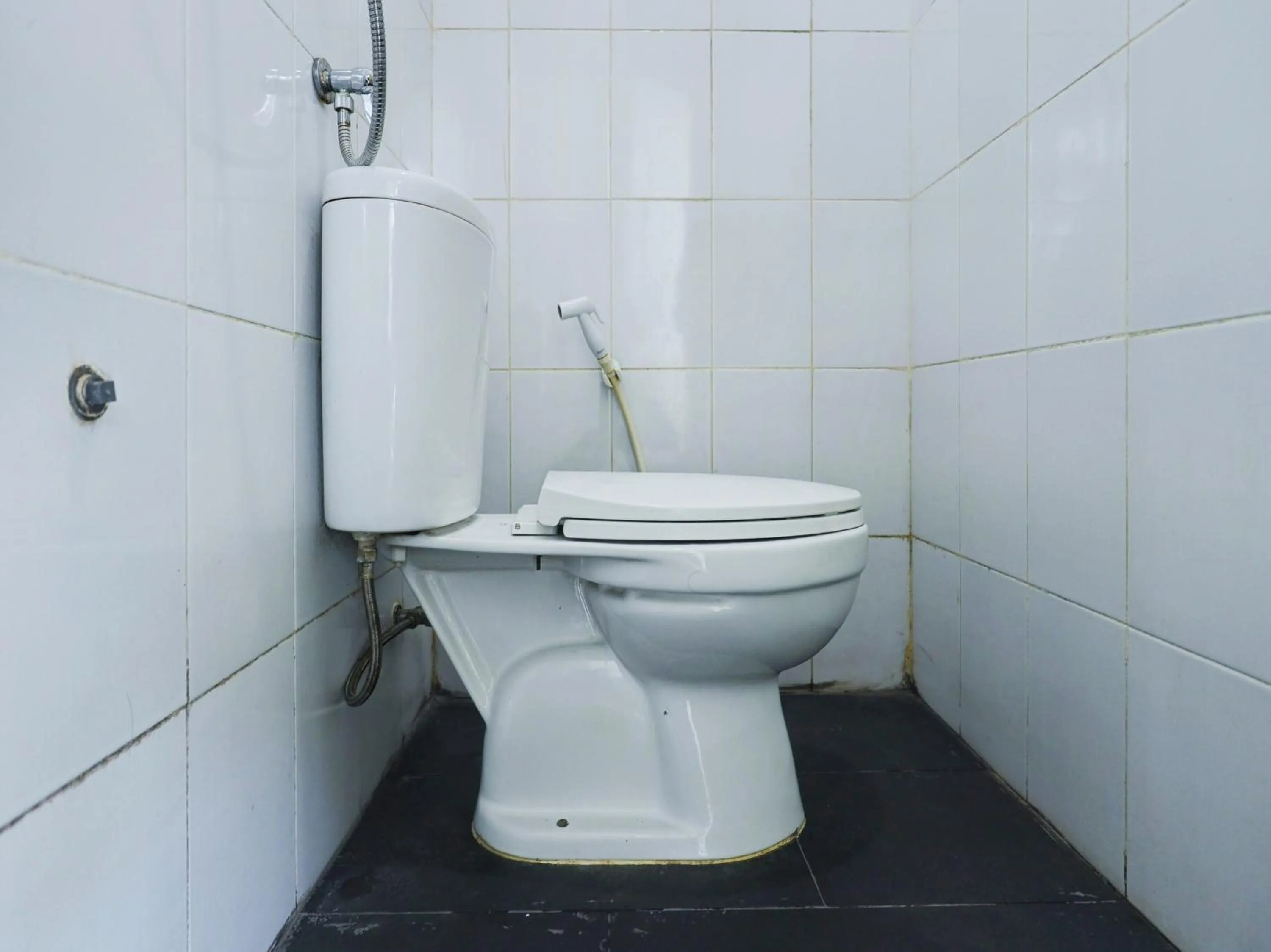Bathroom in Hotel O Baloi Homestay
