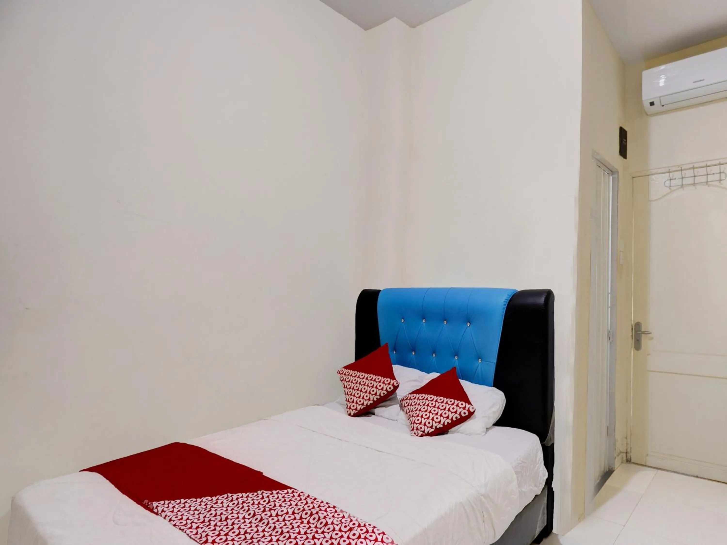 Bedroom, Bed in Hotel O Baloi Homestay