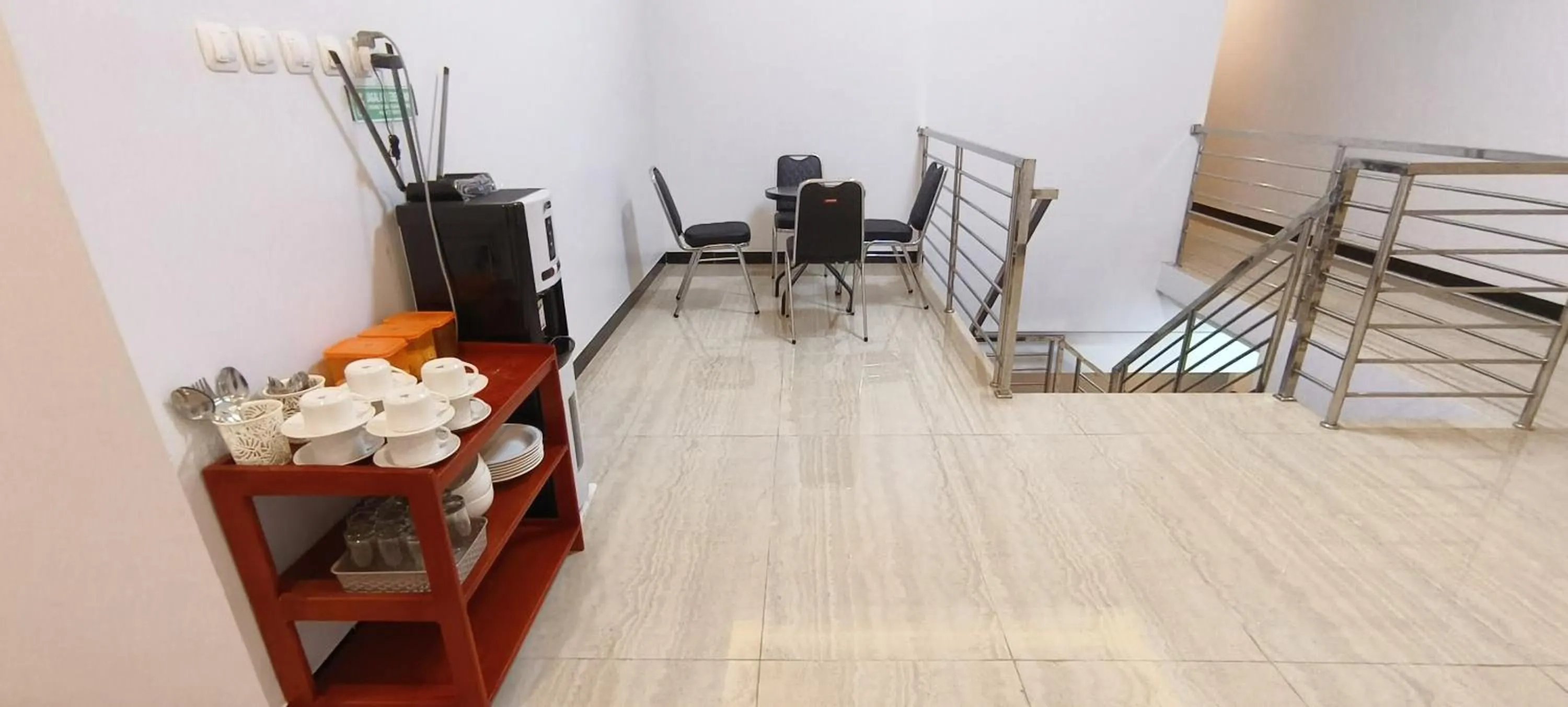 Lobby or reception in Hotel O Wisma Hamalau SyariahNearPulau Bromo Pedestrian Bridge