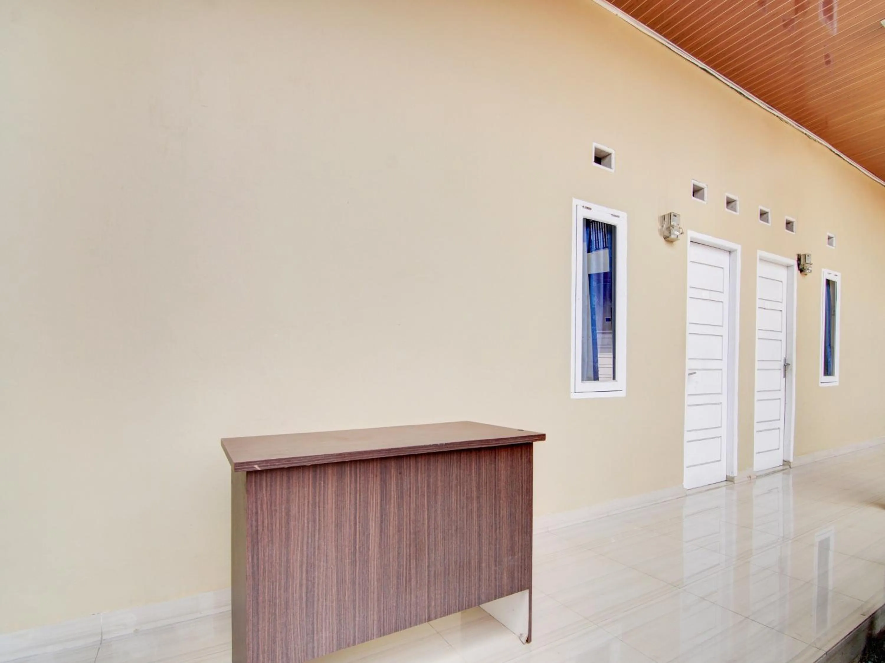 Lobby or reception in Hotel O Penginapan Budhe Sri