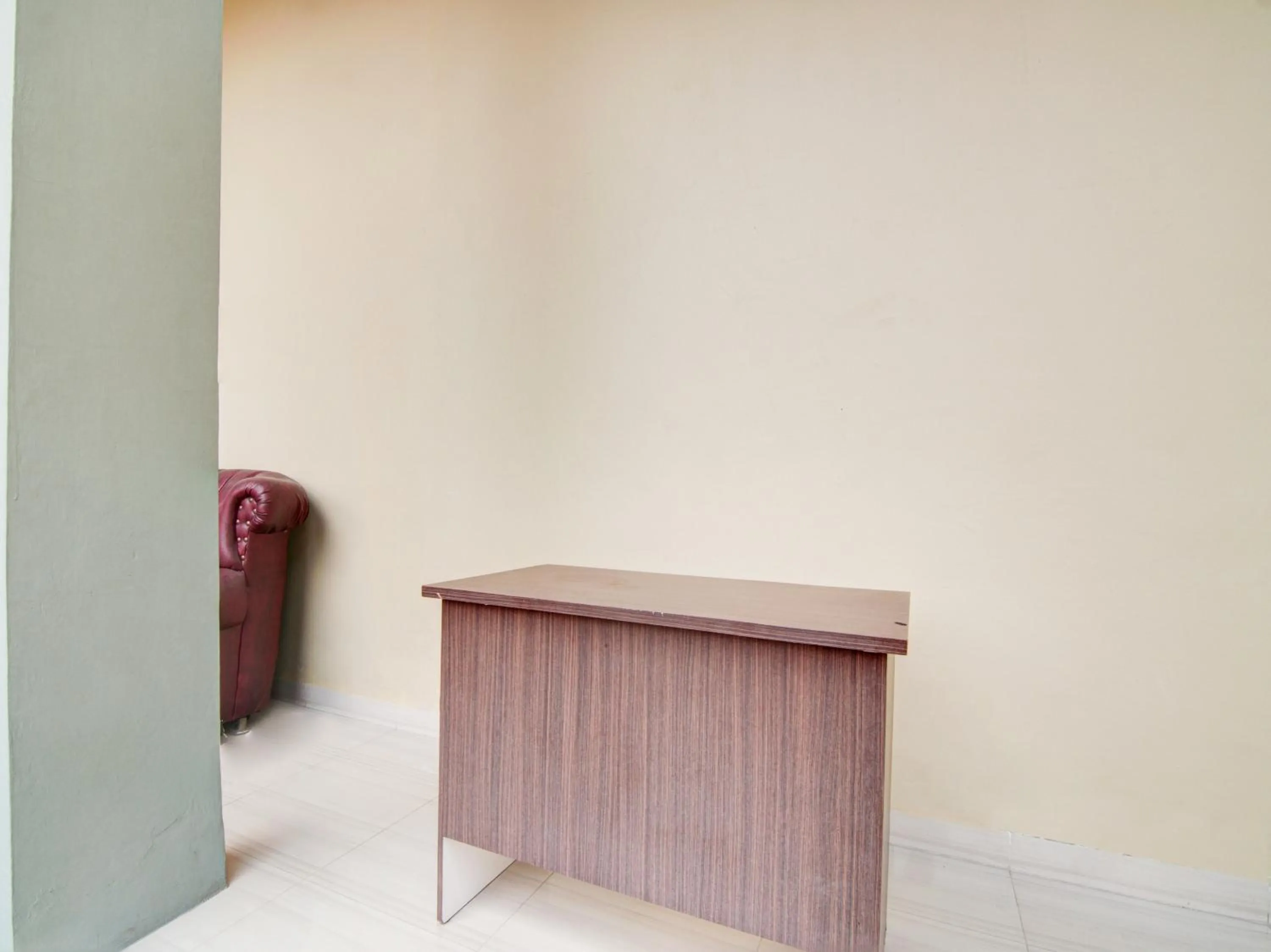 Lobby or reception in Hotel O Penginapan Budhe Sri