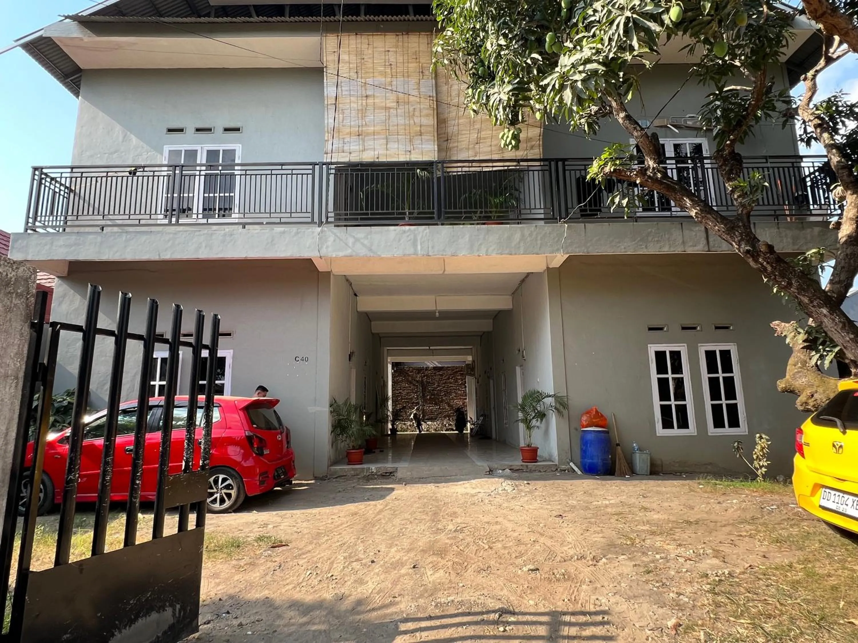 Facade/entrance in Hotel O Kost Maharaja Near Maros