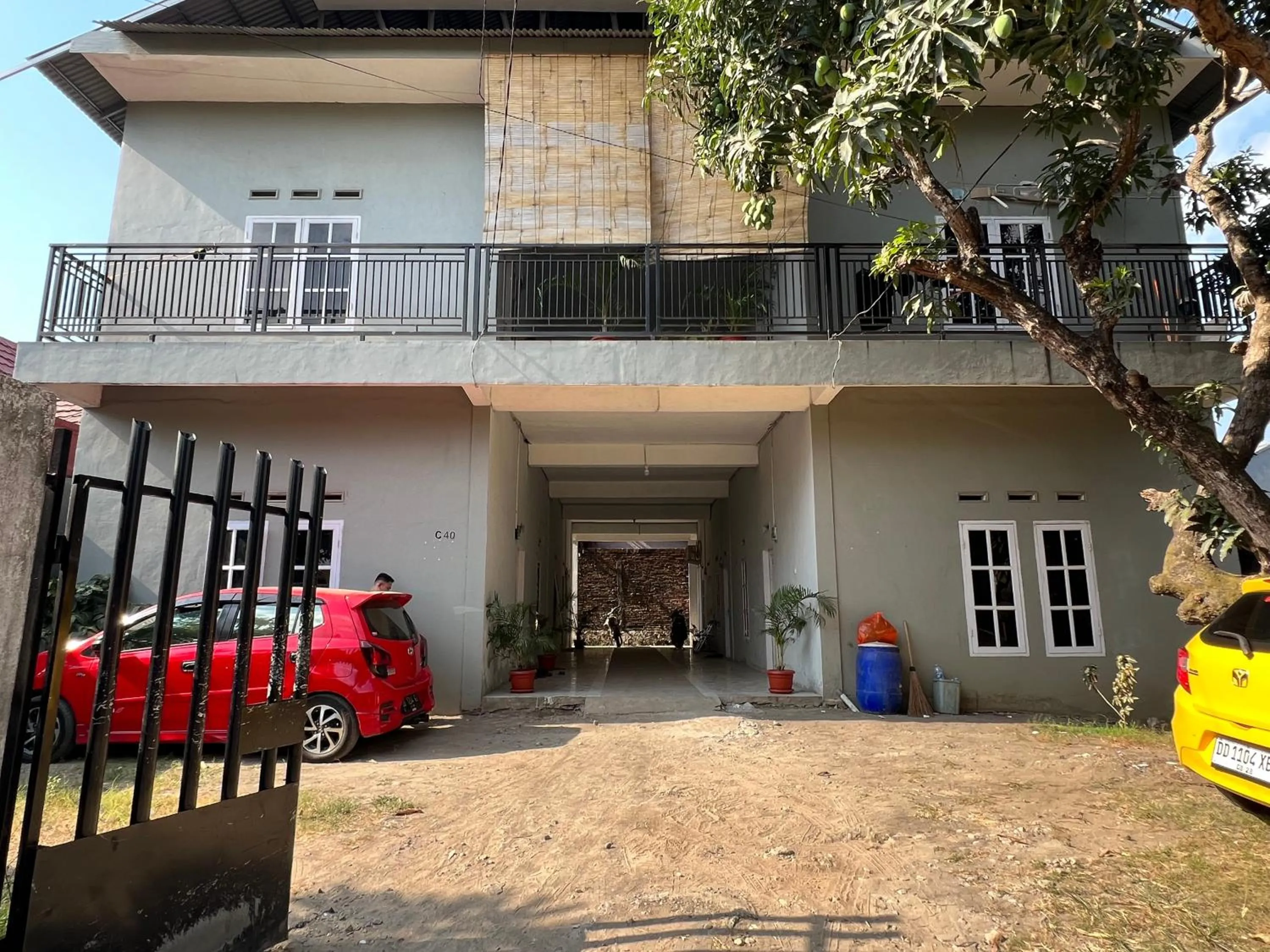 Facade/entrance in Hotel O Kost Maharaja Near Maros