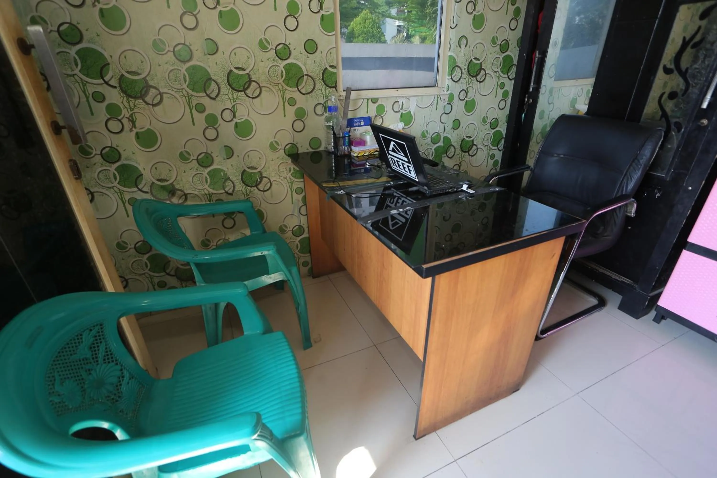 Lobby or reception in Collection O 93142 Lion Rooms