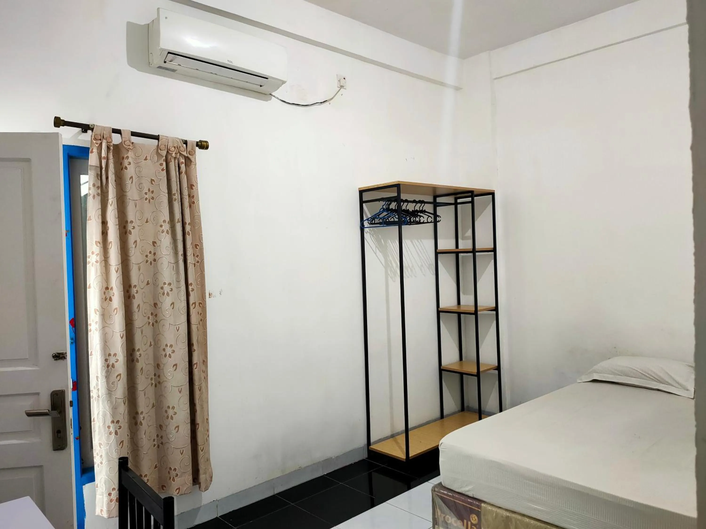 Bedroom in Hotel O Azwa Gh Katingan Near Lapangan Sepak Bola Pegatan Hilir