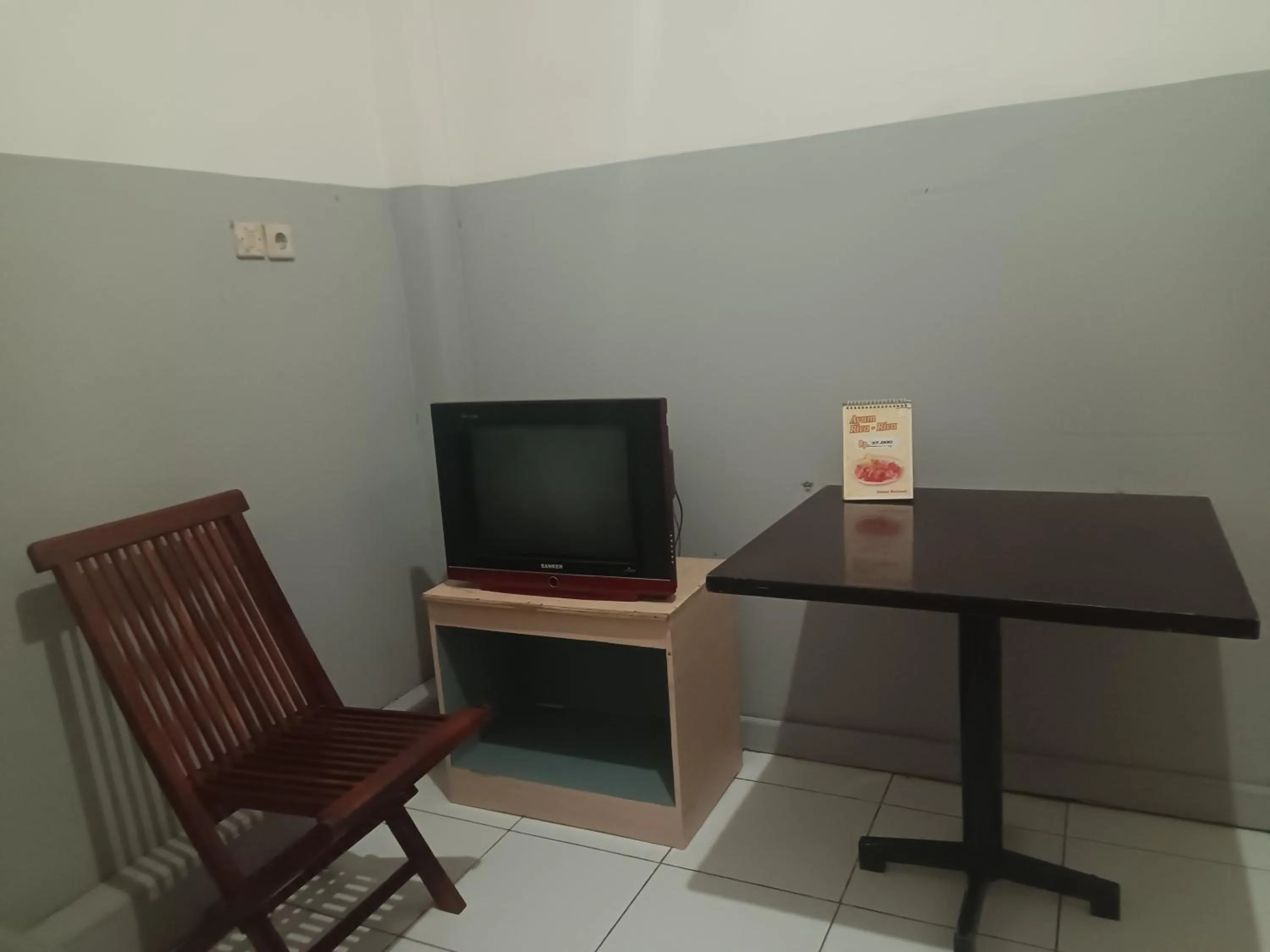 Bedroom in OYO 93090 Multi Plus Inn