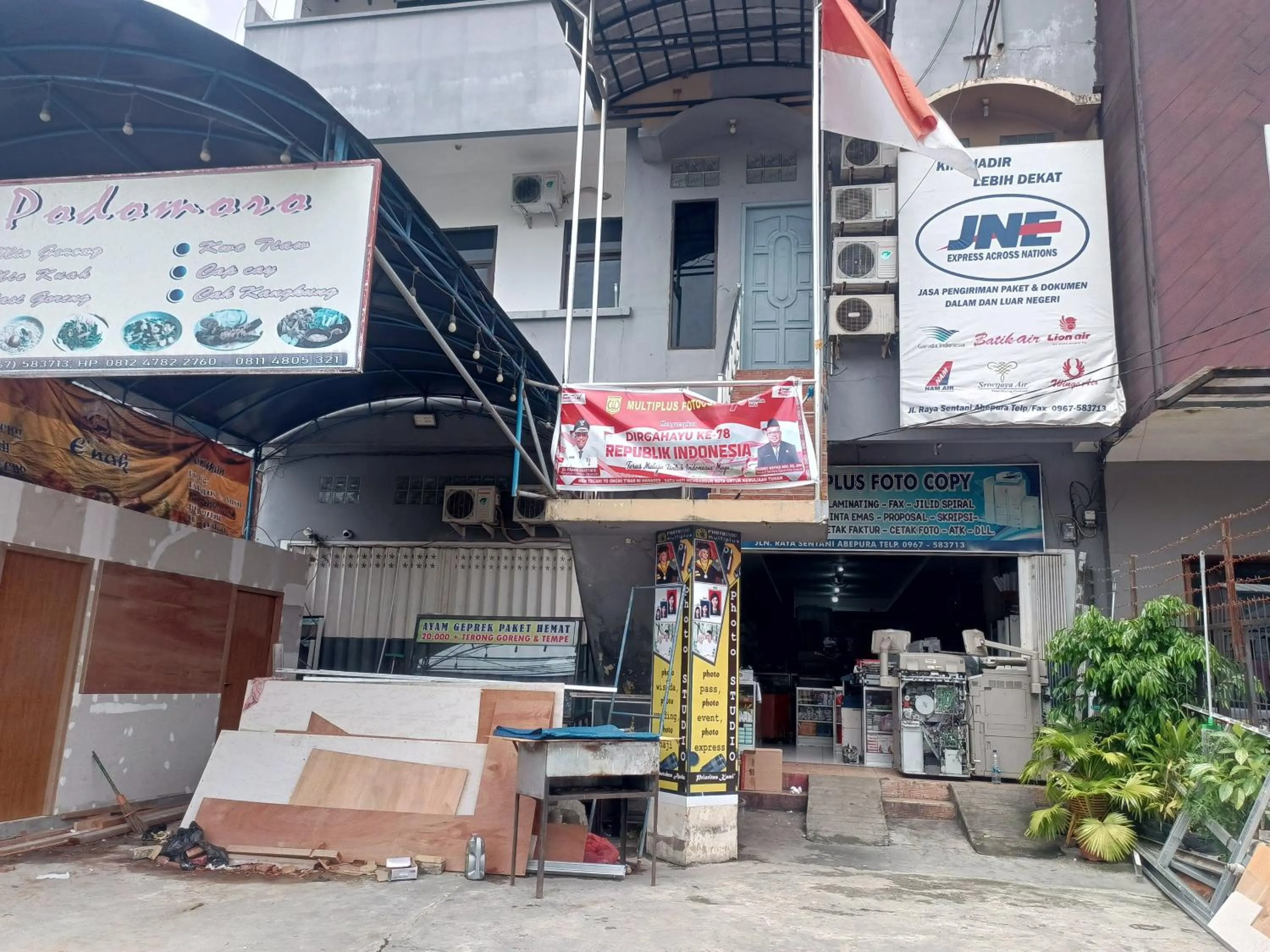 Facade/entrance in OYO 93090 Multi Plus Inn