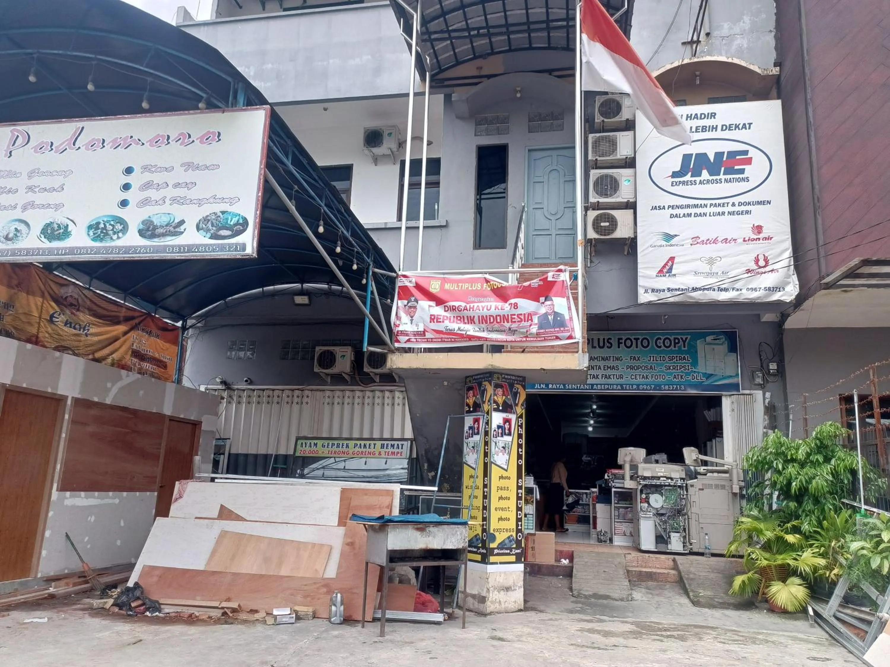 Facade/entrance in OYO 93090 Multi Plus Inn