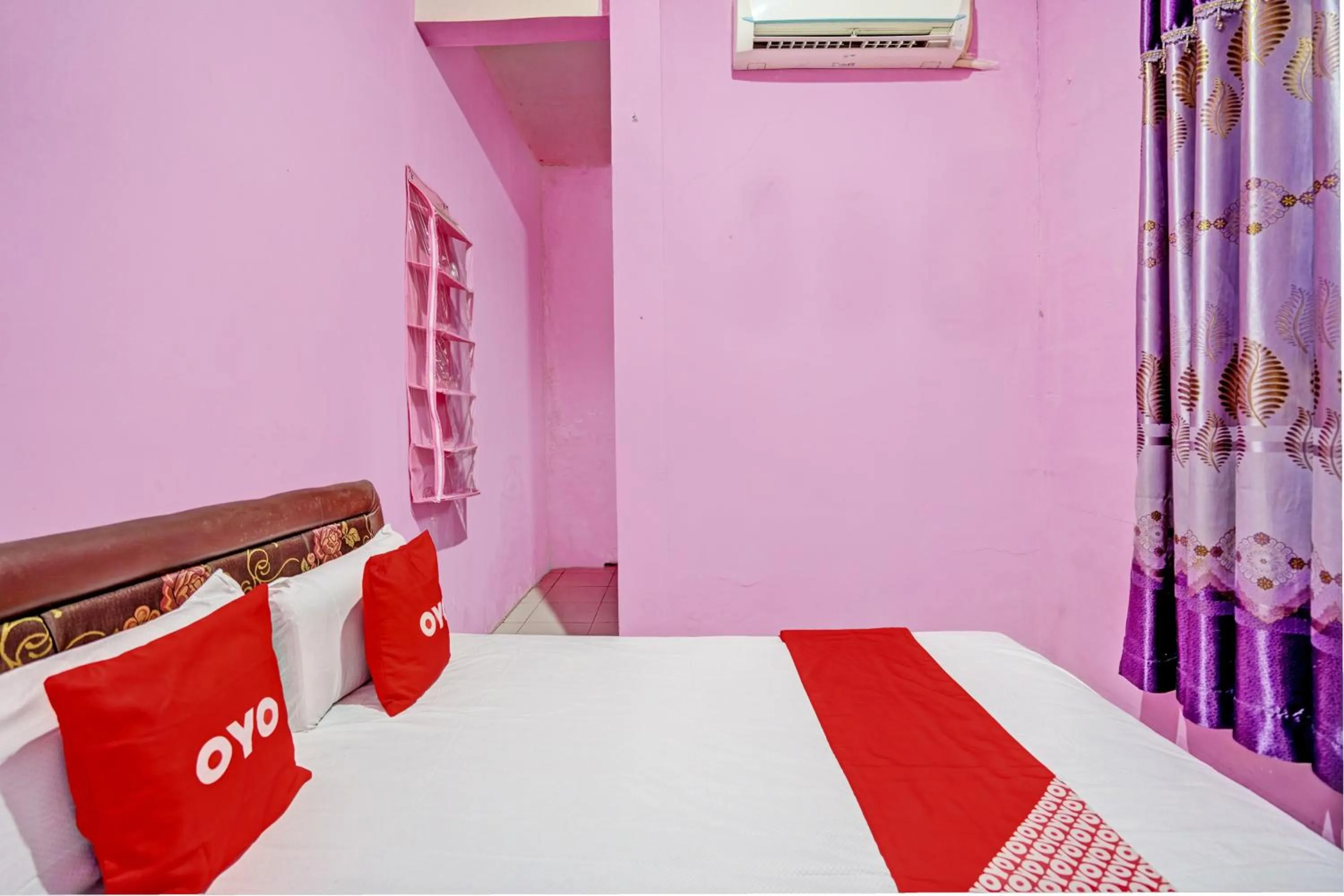 Bedroom, Bed in OYO 93114 Salak Homestay Syariah