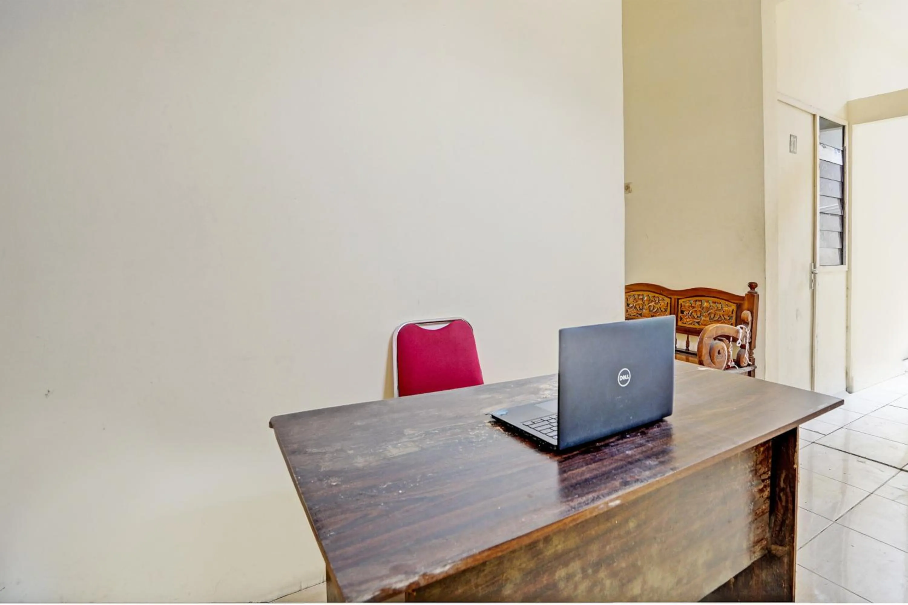 Lobby or reception in OYO 93114 Salak Homestay Syariah