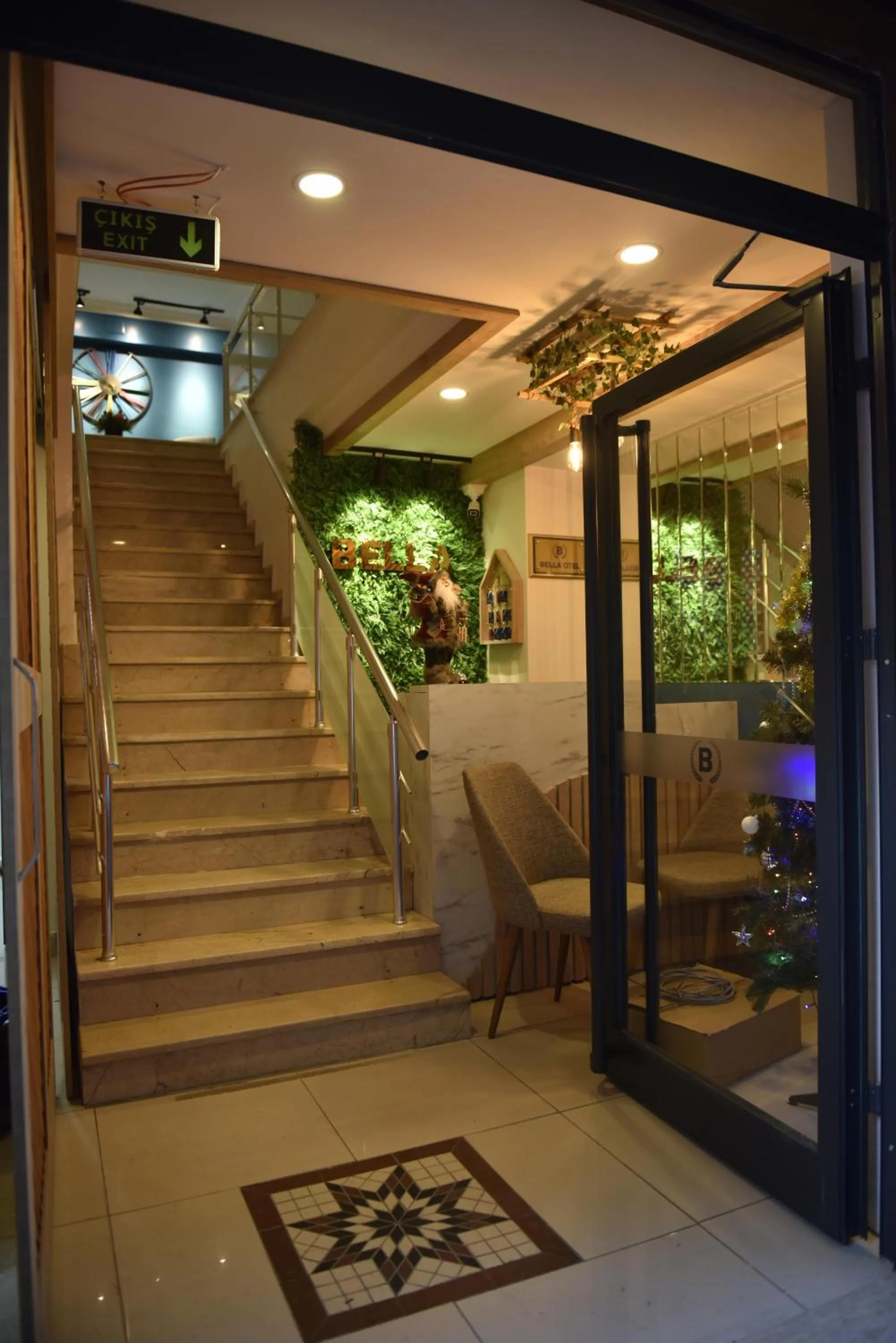 Lobby or reception in Bella Otel Mudanya