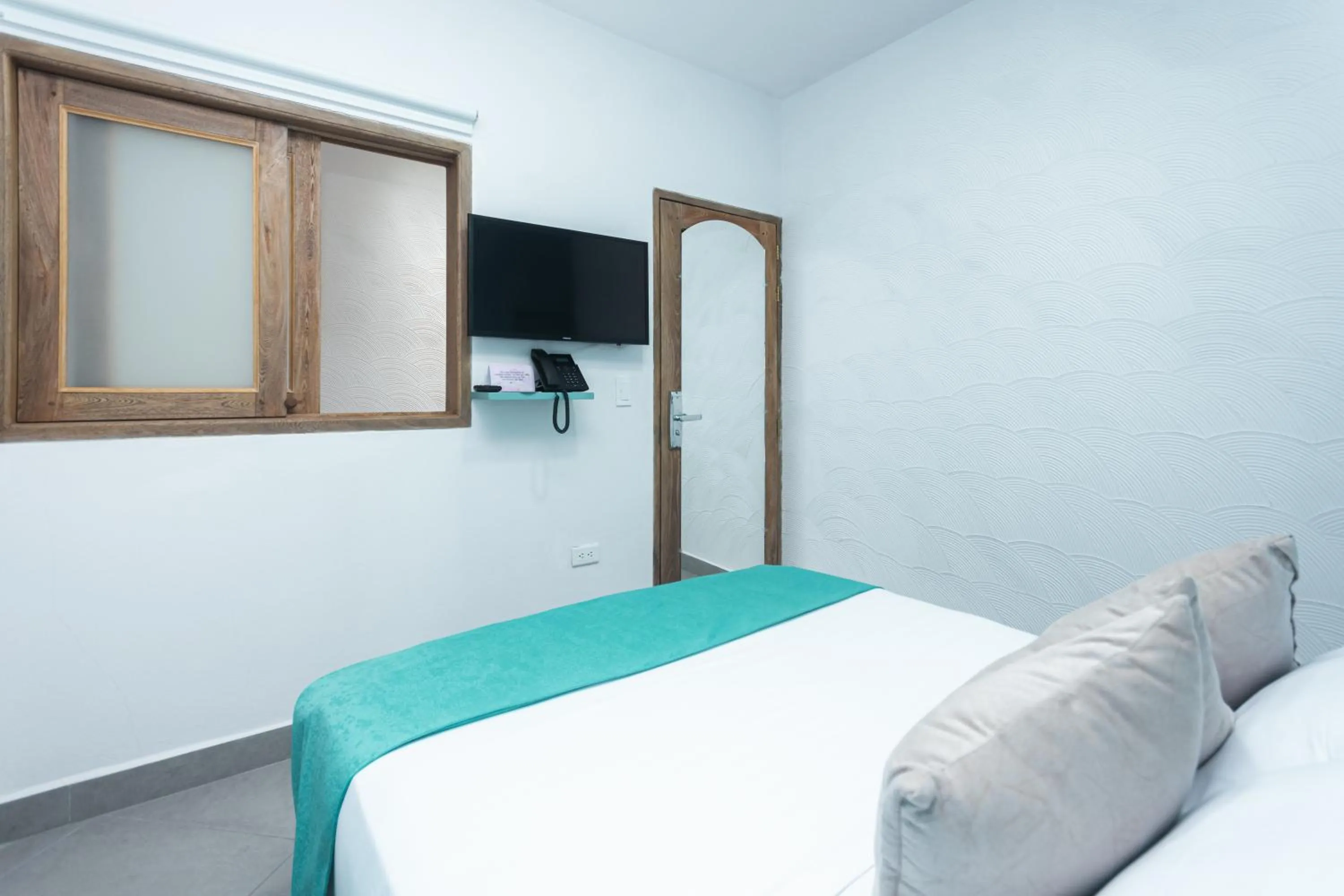 Bed in Hotel Chromatic