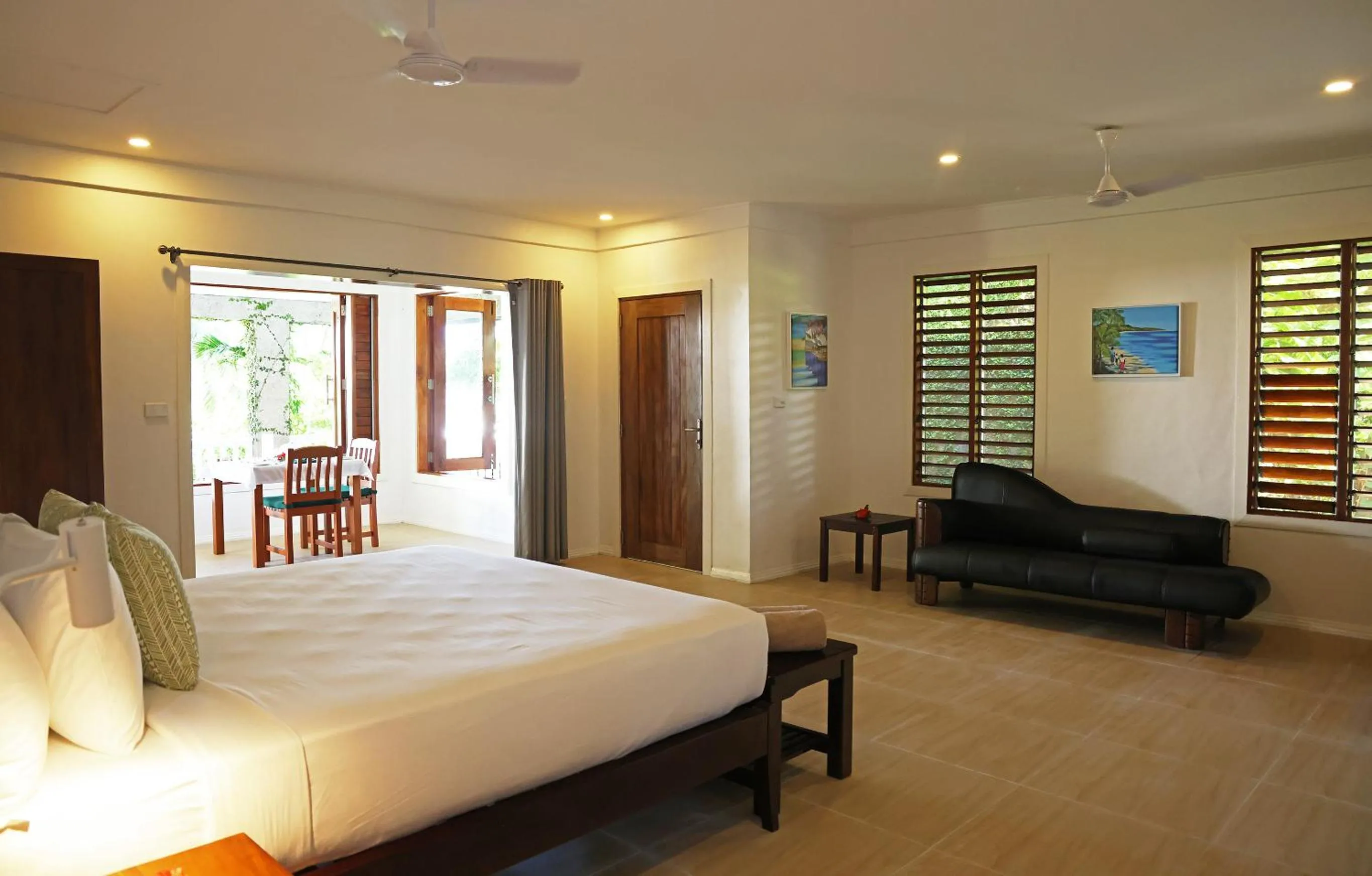 Seating area, Bed in Waya Island Resort