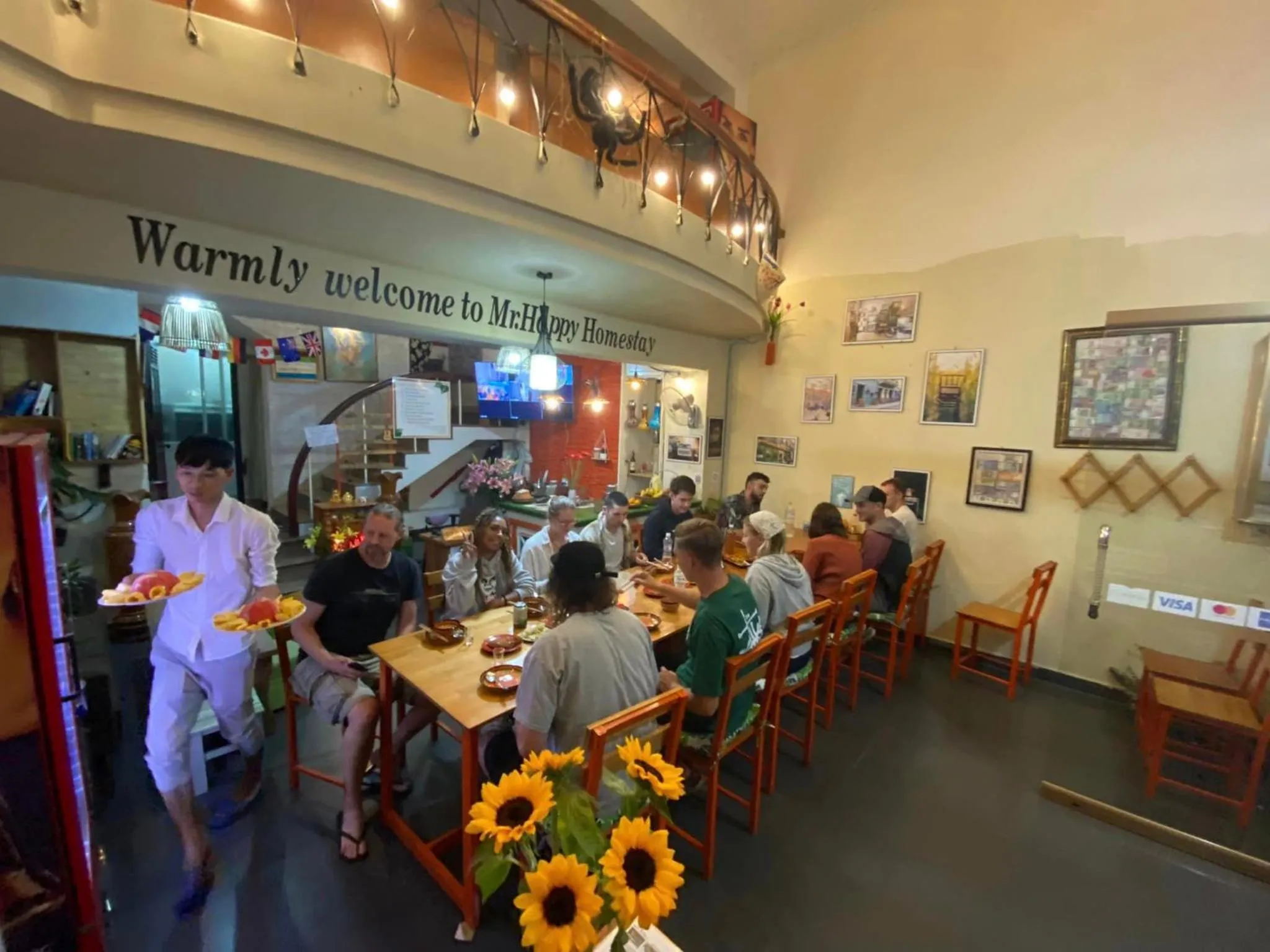 Restaurant/places to eat in Mr.Happy Homestay