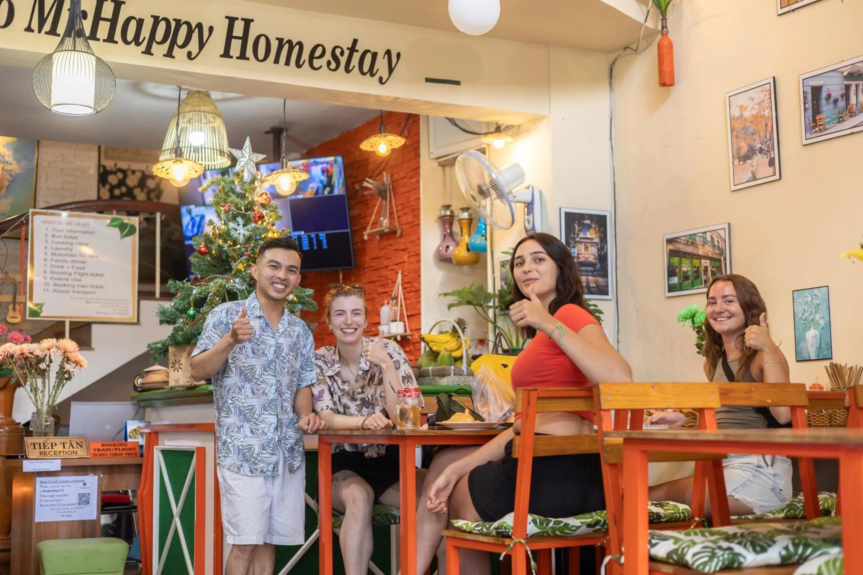 People in Mr.Happy Homestay