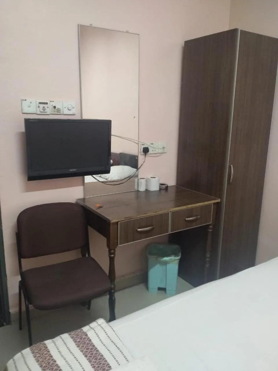 Bedroom, Bed in Hotel O Bintang Inns