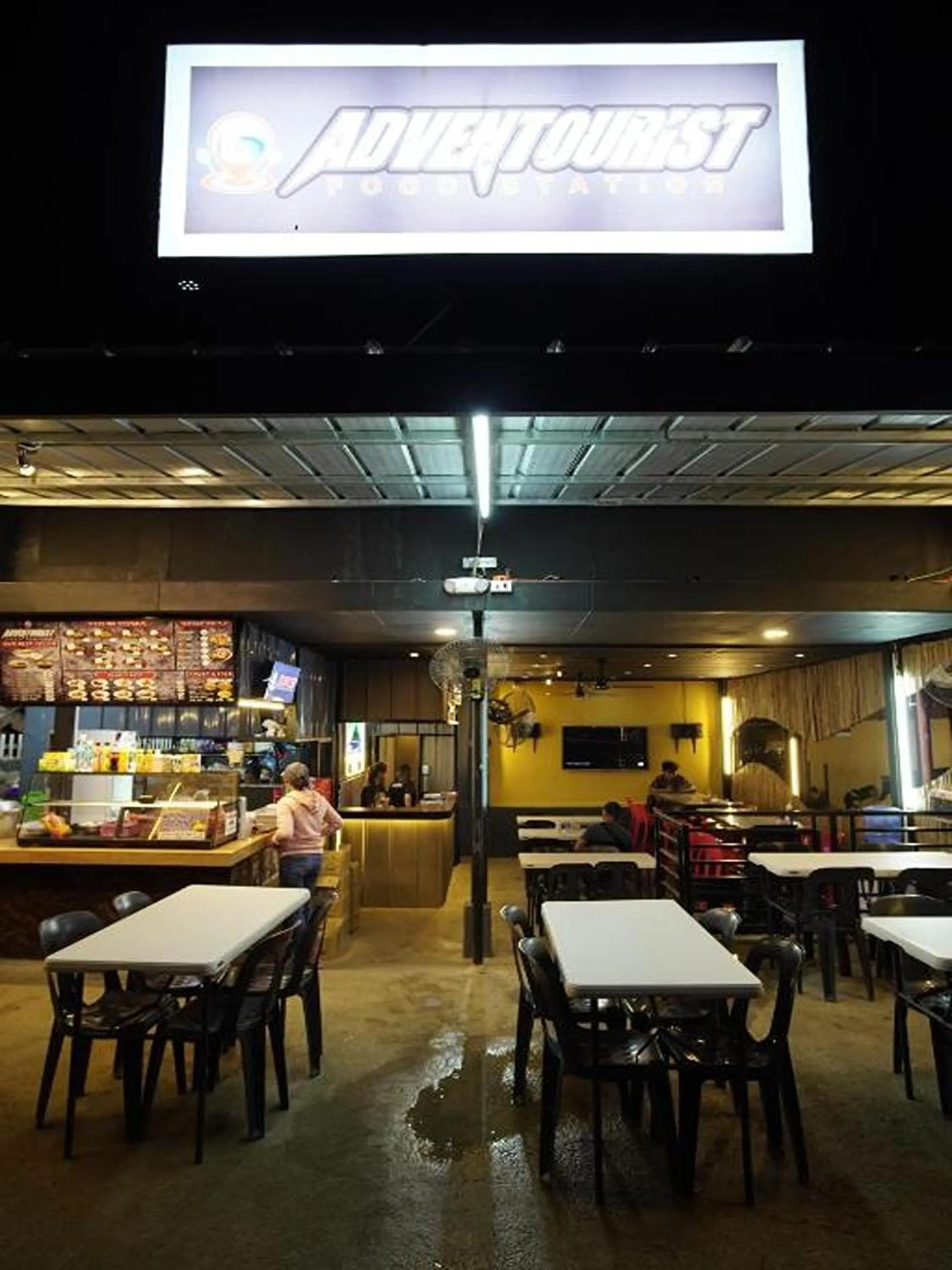 Restaurant/places to eat in Adventourist Inn Coron