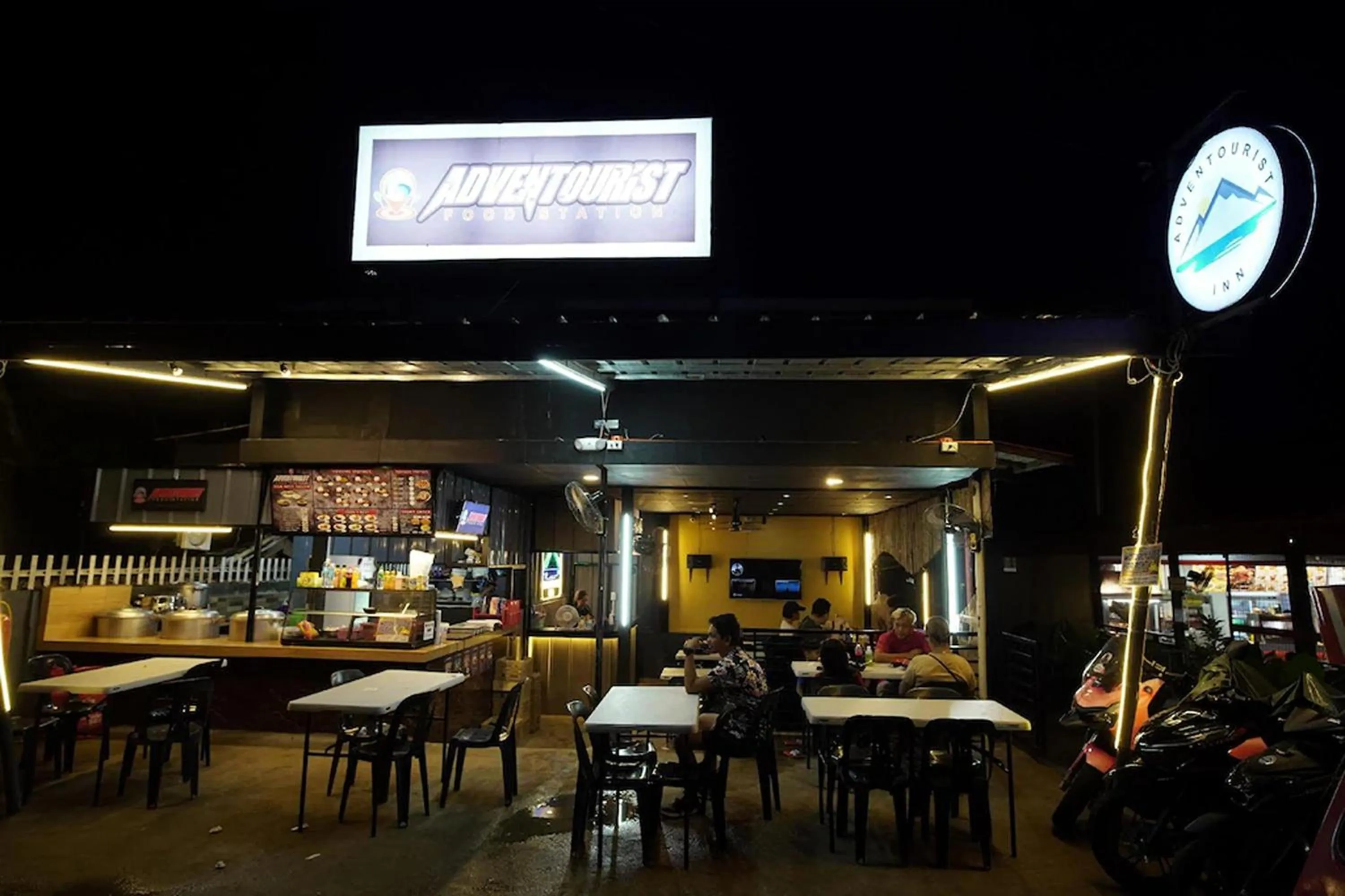 Restaurant/places to eat in Adventourist Inn Coron