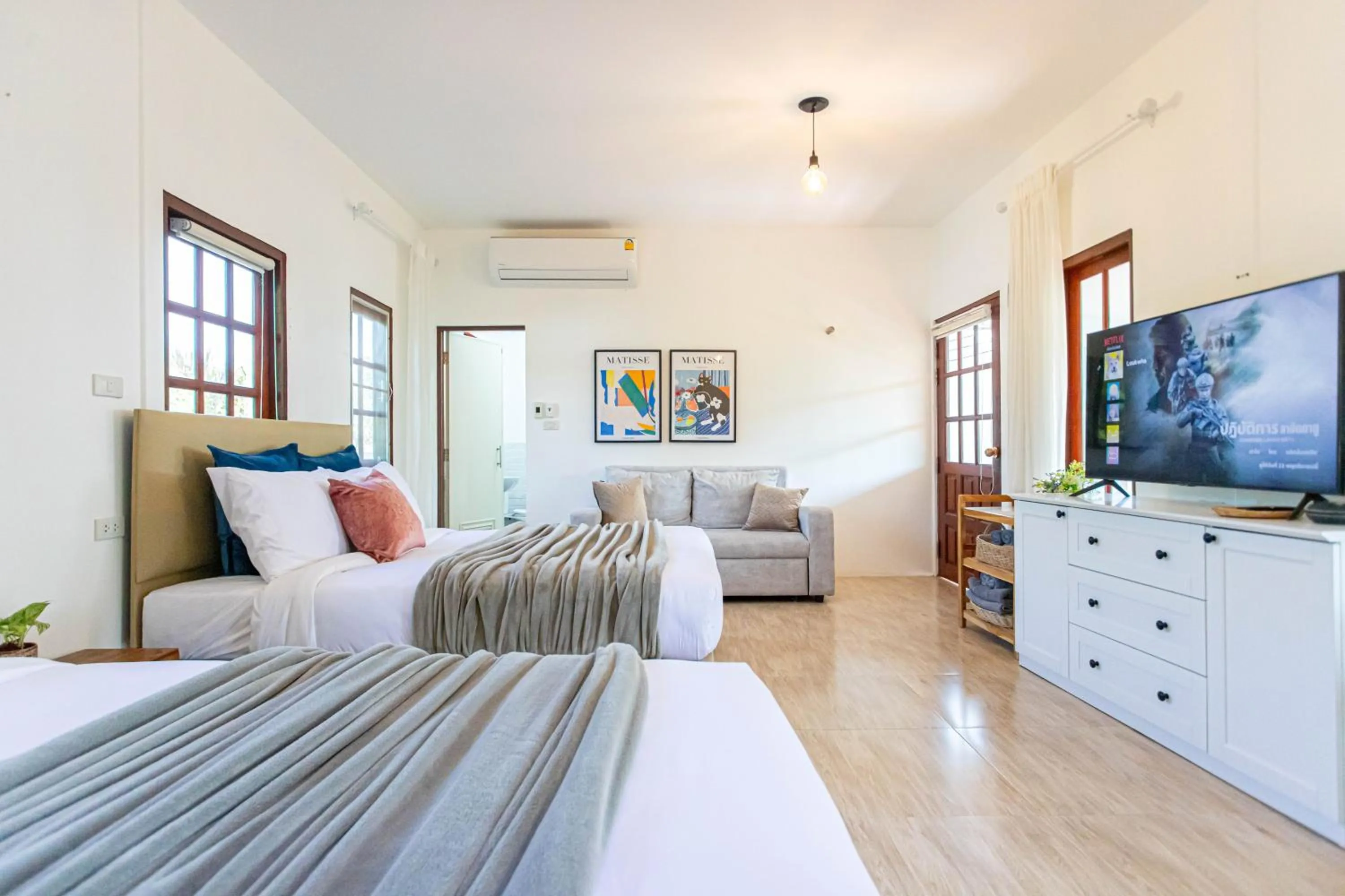 Bedroom, Bed in Vawa Guesthouse