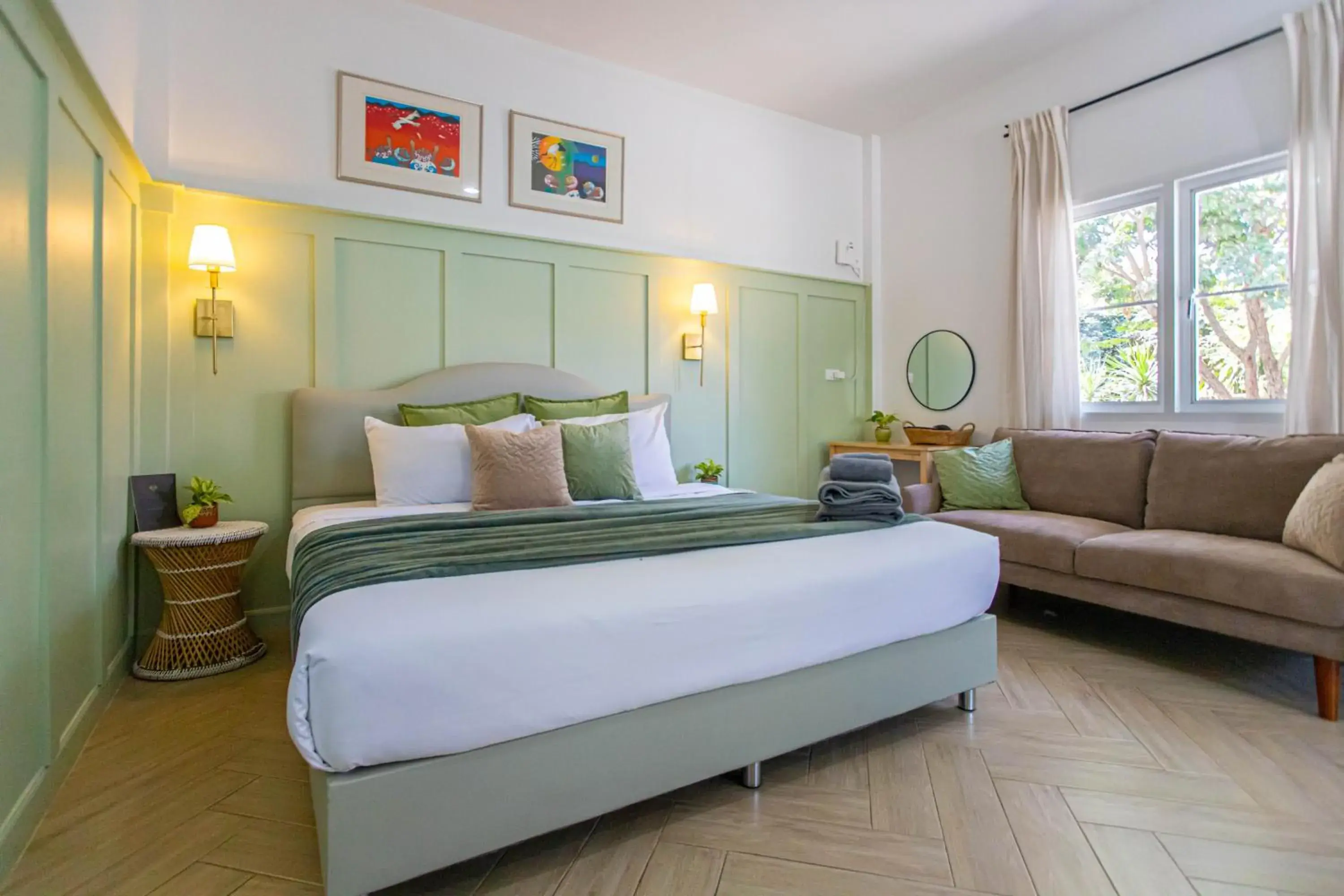 Double Room with Park View in Vawa Guesthouse Double Room with Park View in Vawa Guesthouse