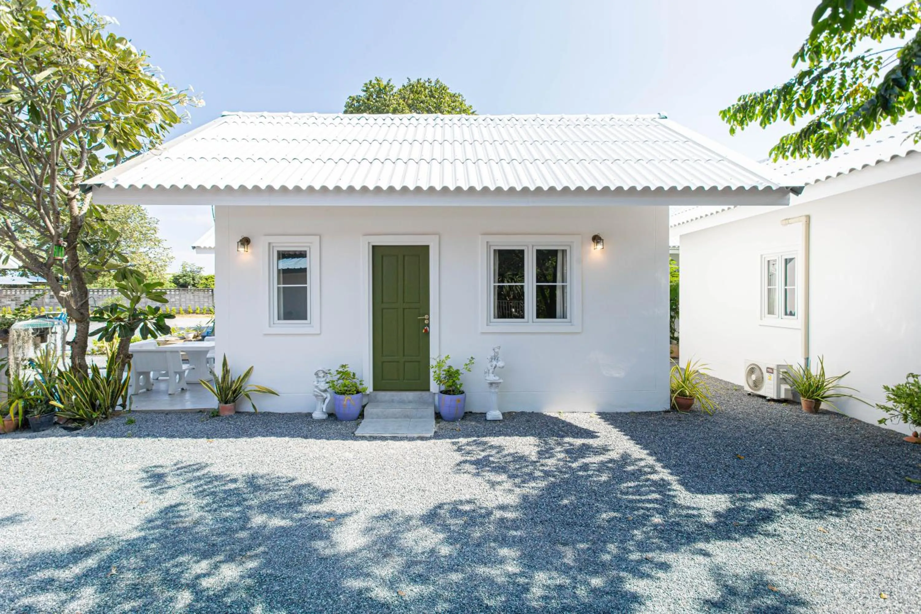 Property building in Vawa Guesthouse