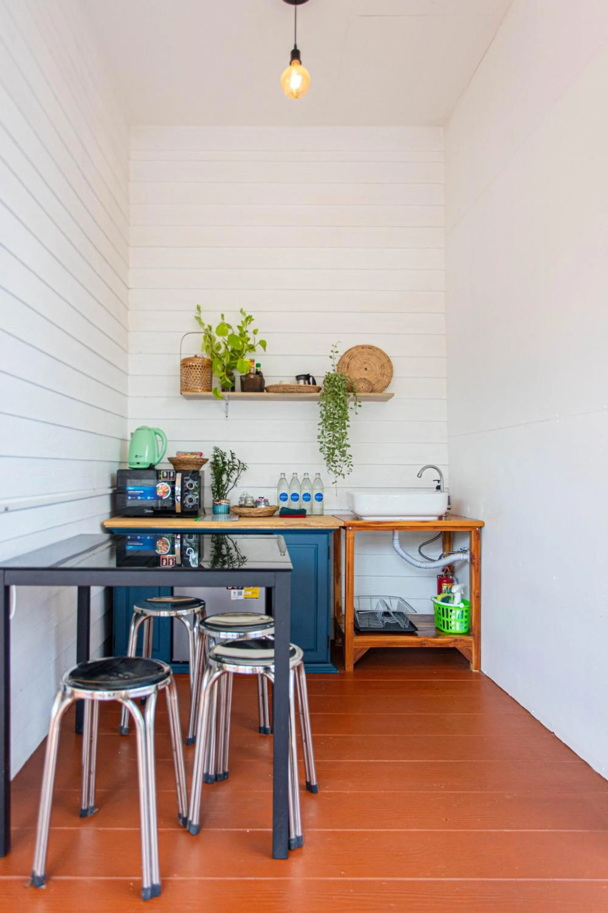 Kitchen or kitchenette in Vawa Guesthouse