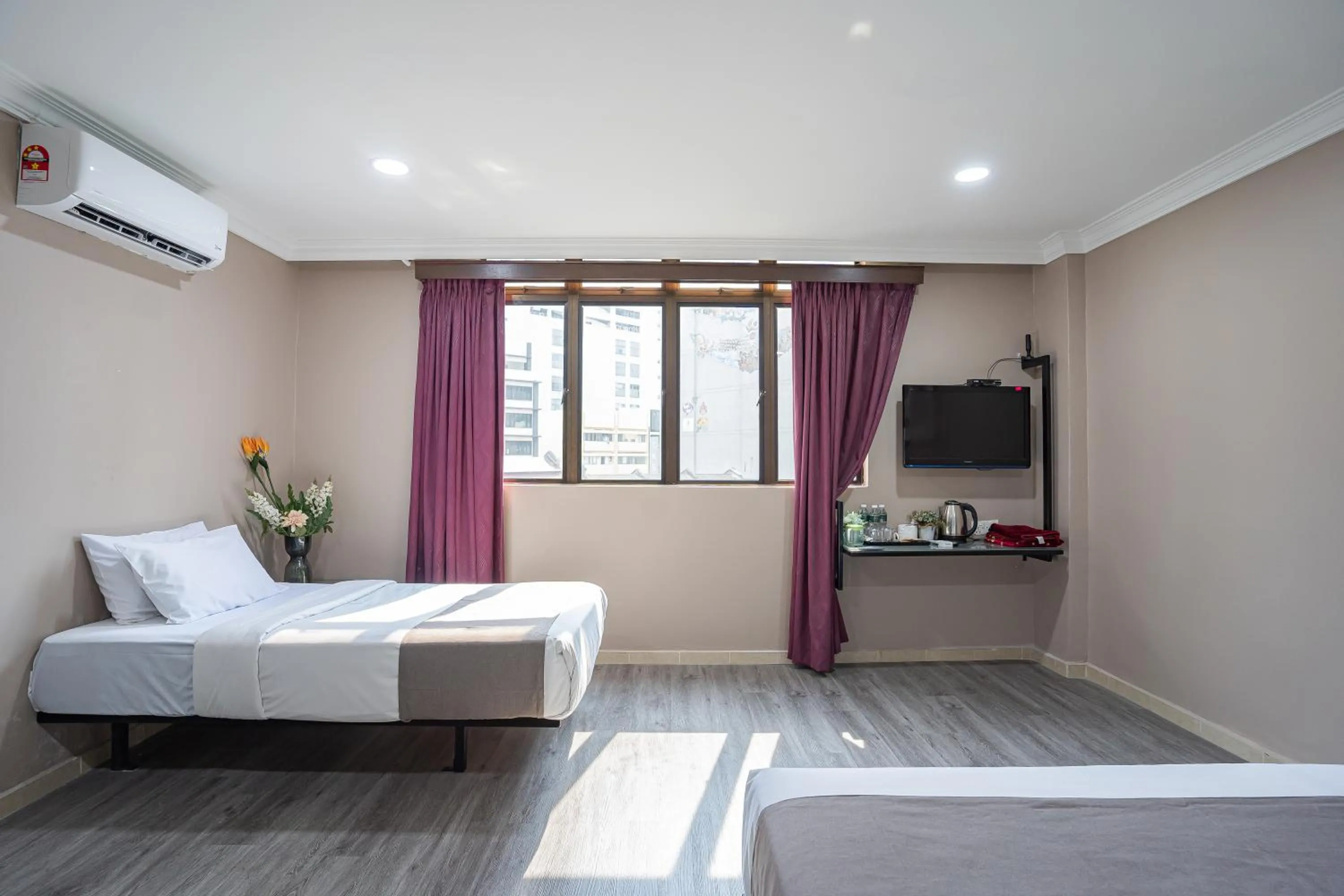 Bed in HOTEL 28 RAPID