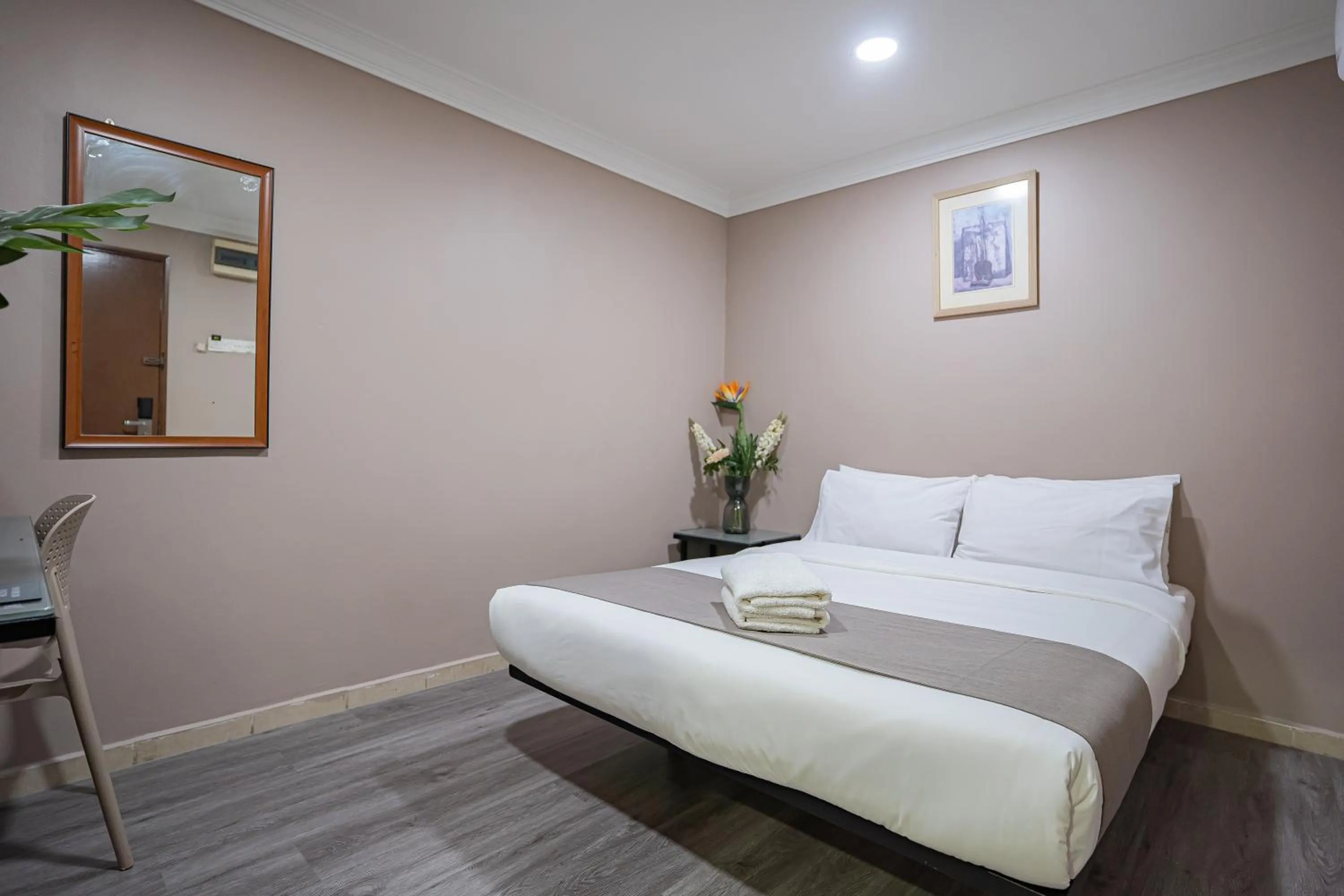 Bed in HOTEL 28 RAPID