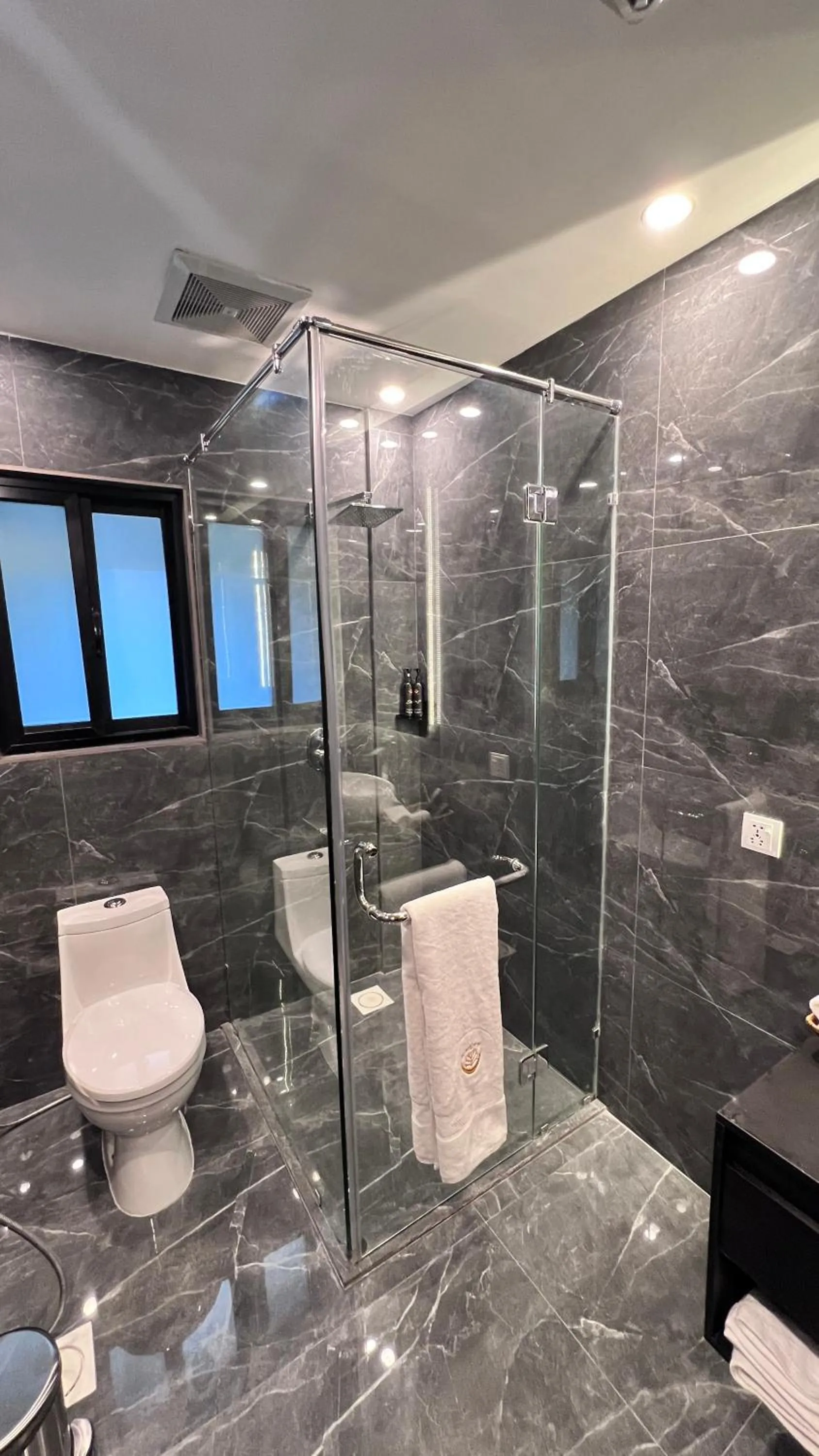 Shower in Villa Vista