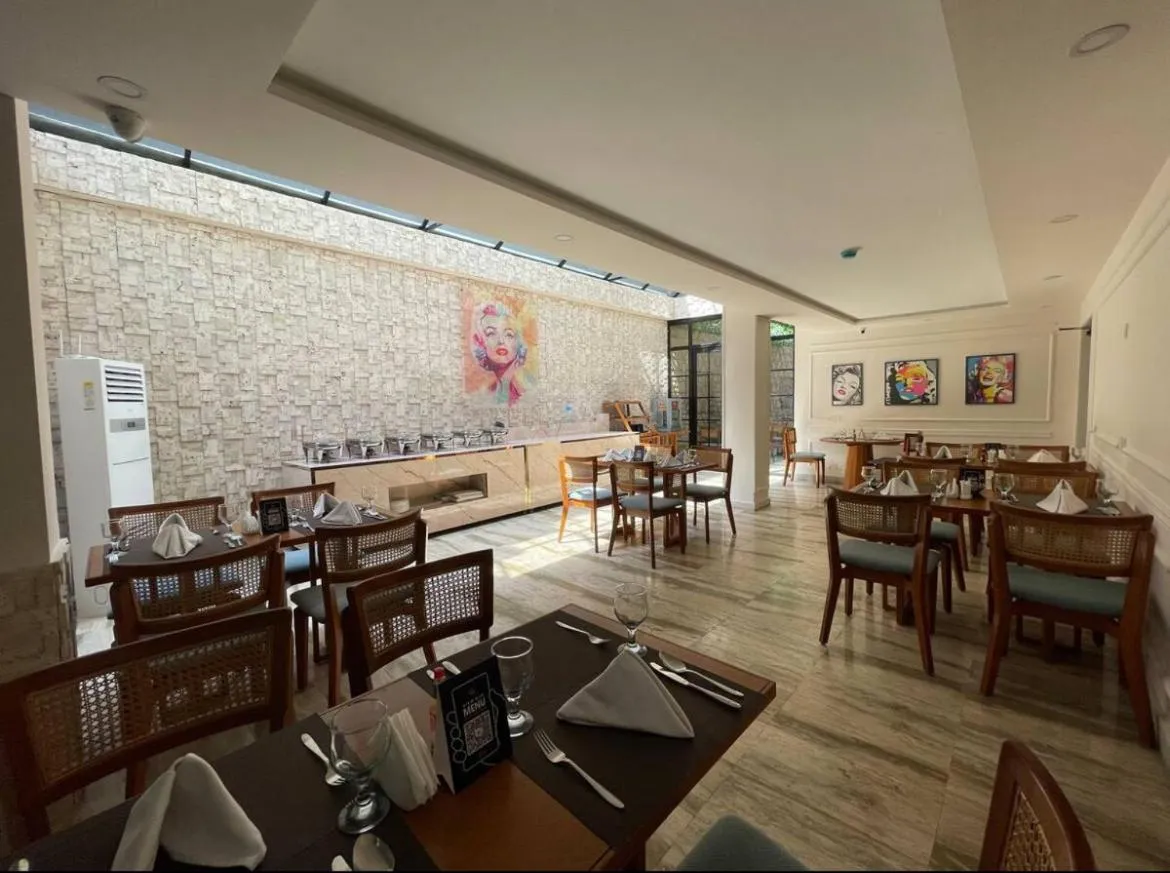 Restaurant/places to eat in Villa Vista