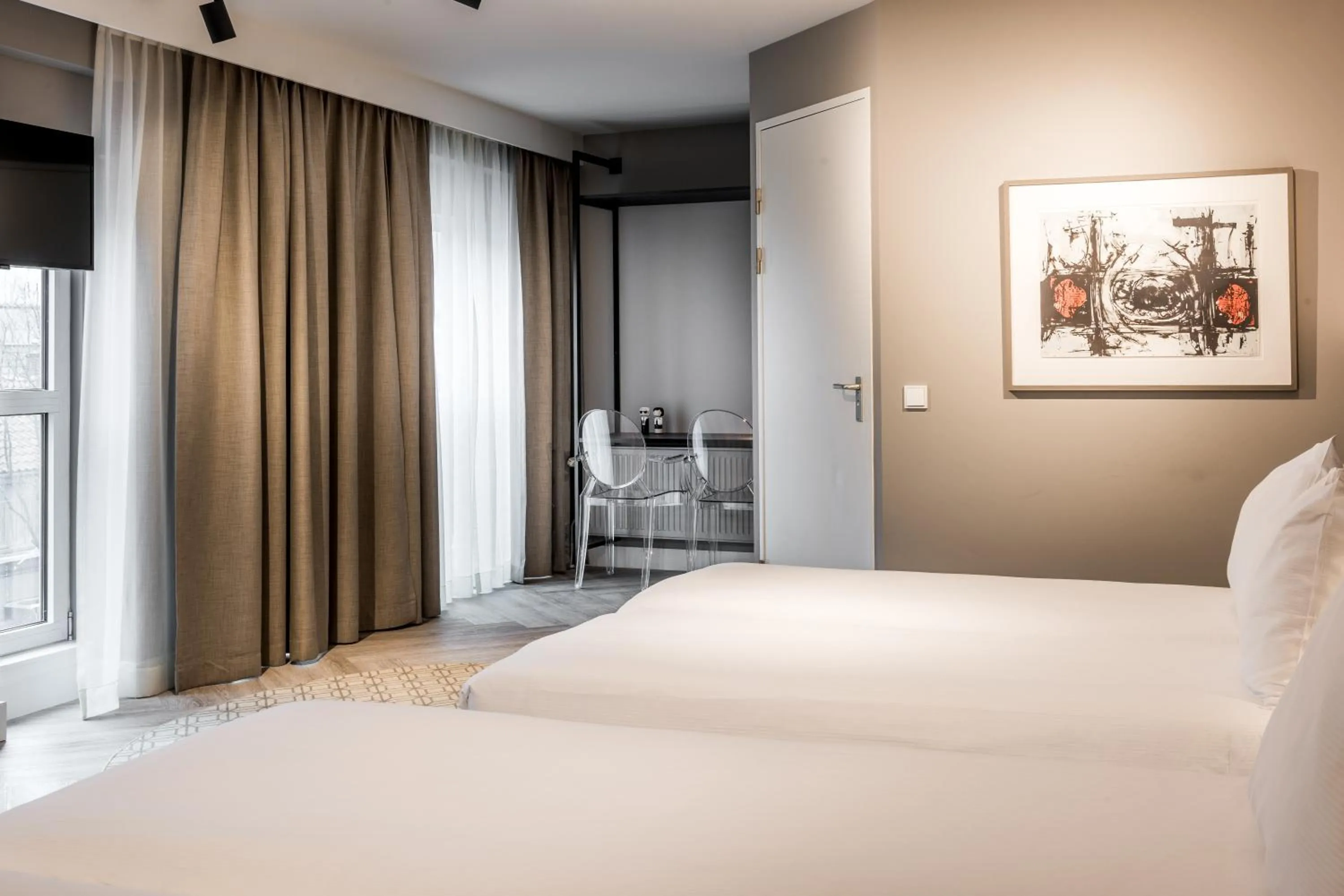 Photo of the whole room, Bed in Sandton Eindhoven Centre - Private parking