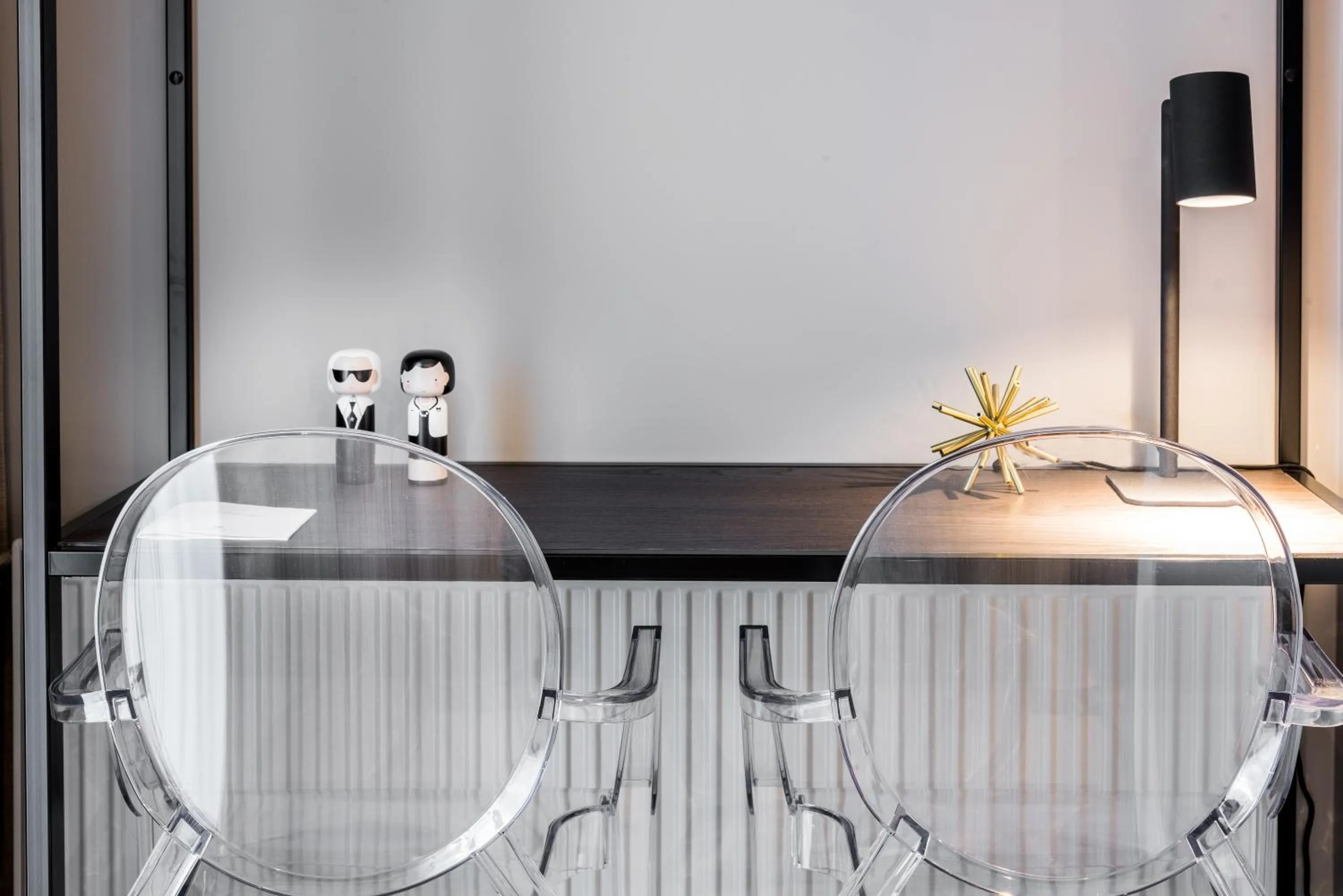 Decorative detail in Sandton Eindhoven Centre - Private parking