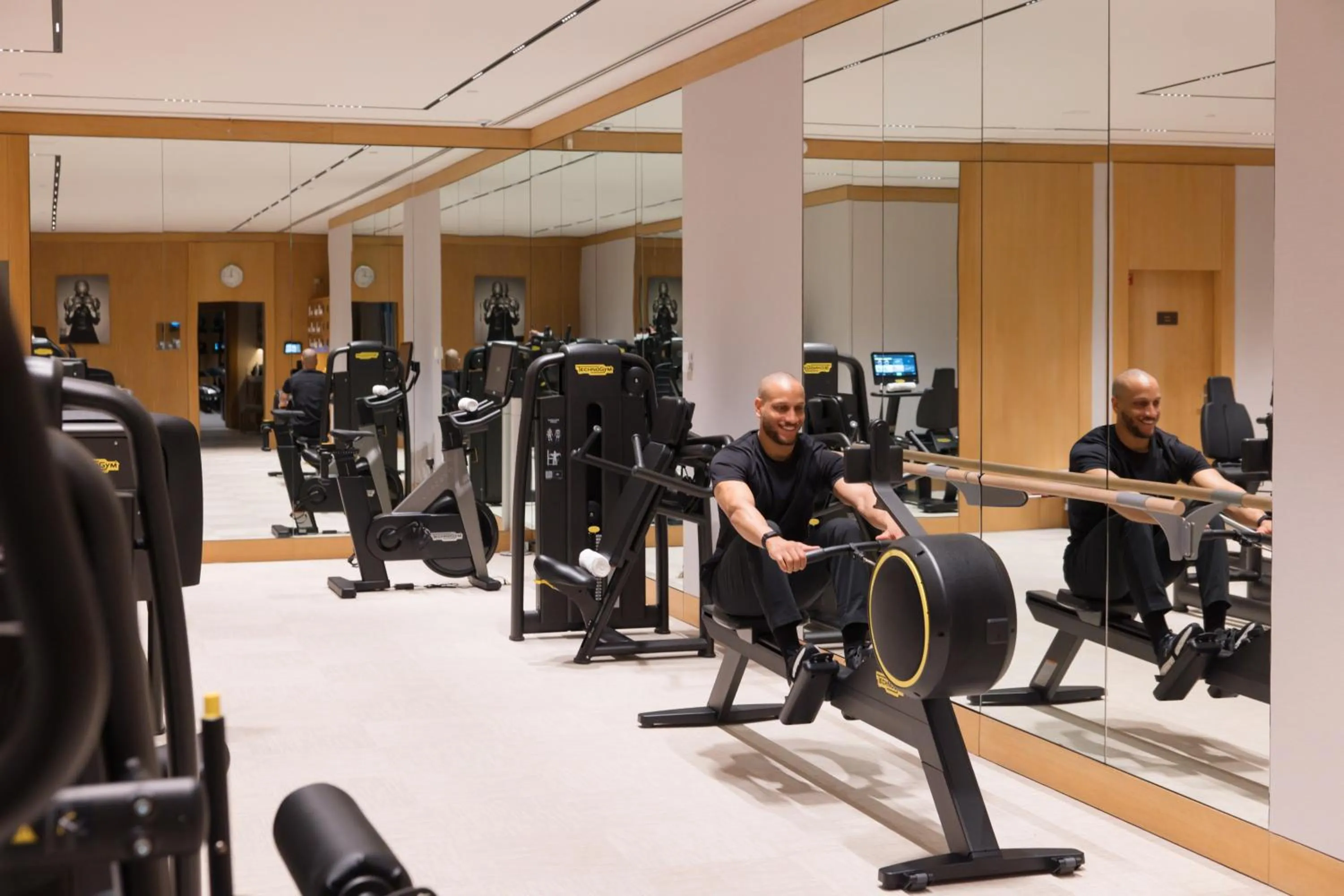 Fitness centre/facilities in The Peninsula Paris
