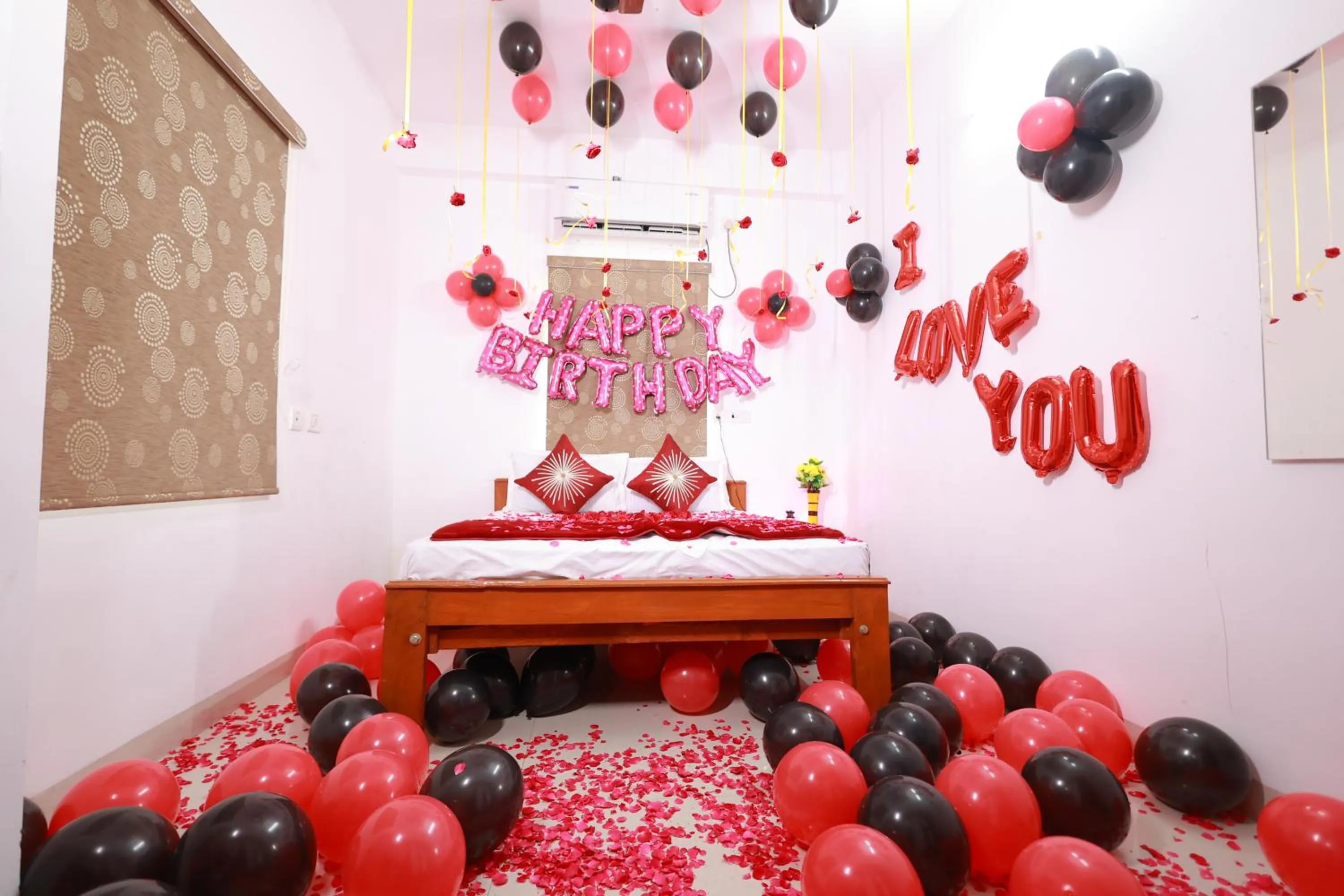 Bed in Royal Beach Service Apartment