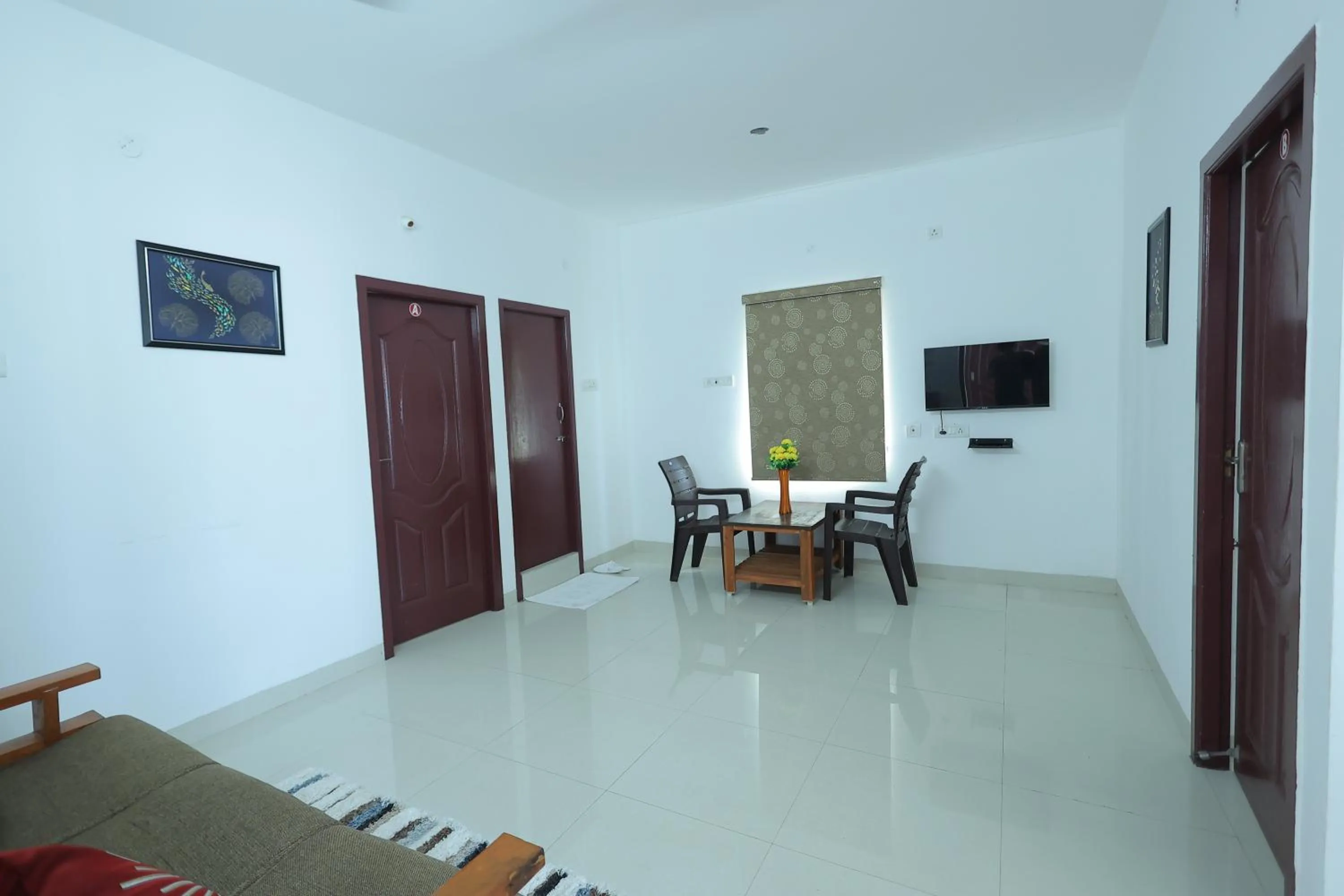 TV and multimedia in Royal Beach Service Apartment