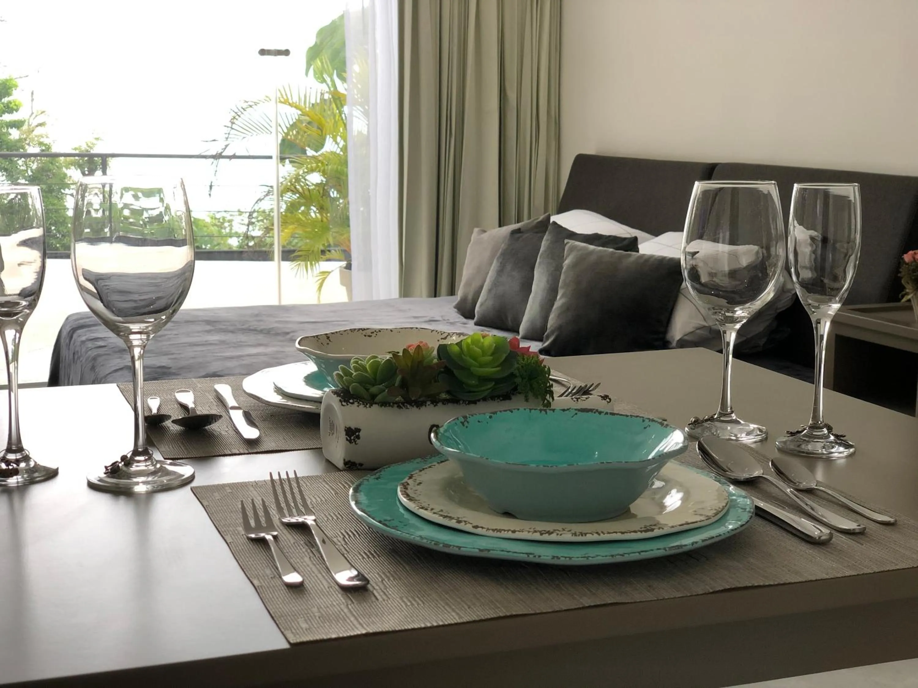 Food and drinks in Hotel VOS