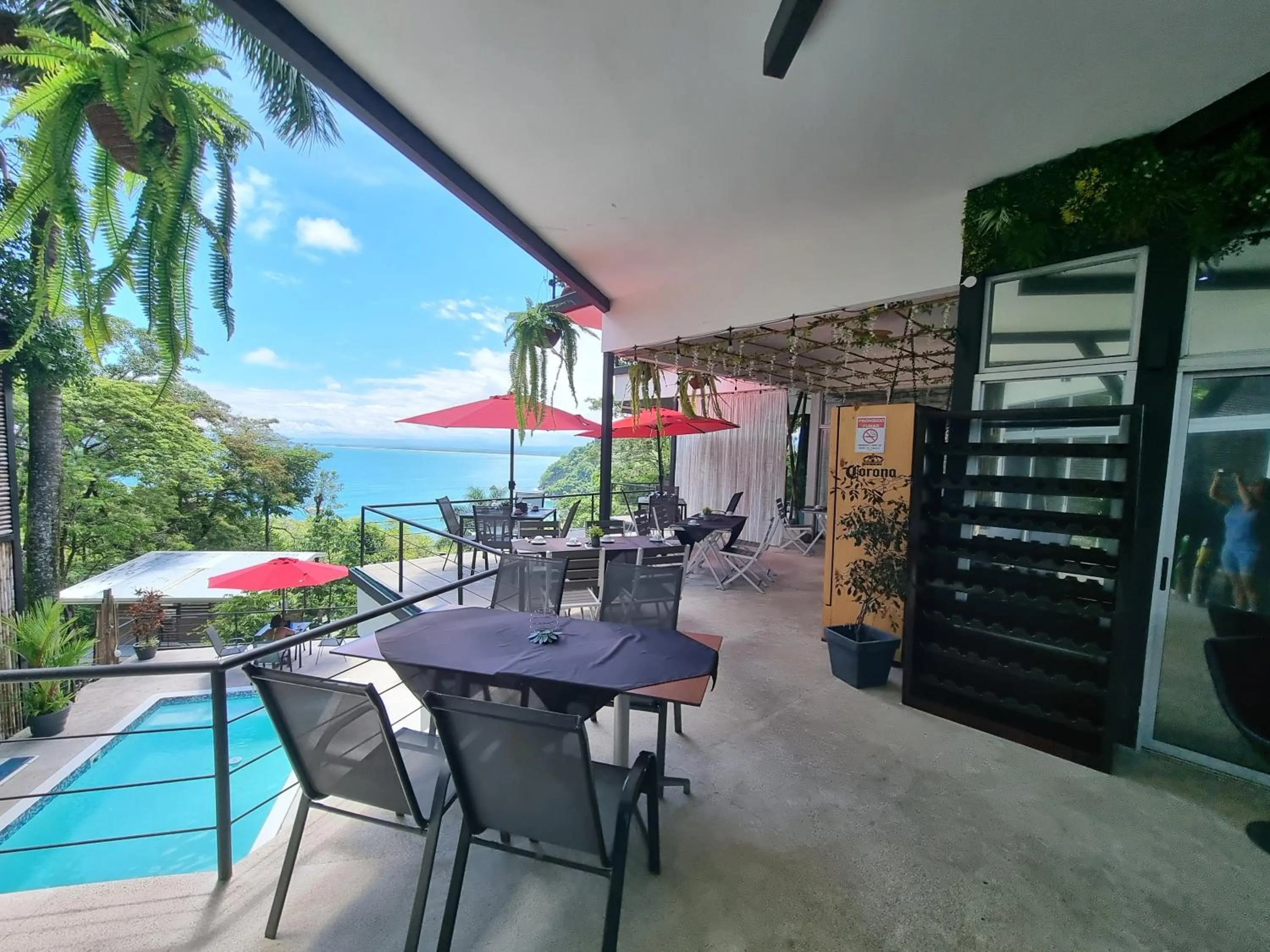 Restaurant/places to eat in Hotel VOS