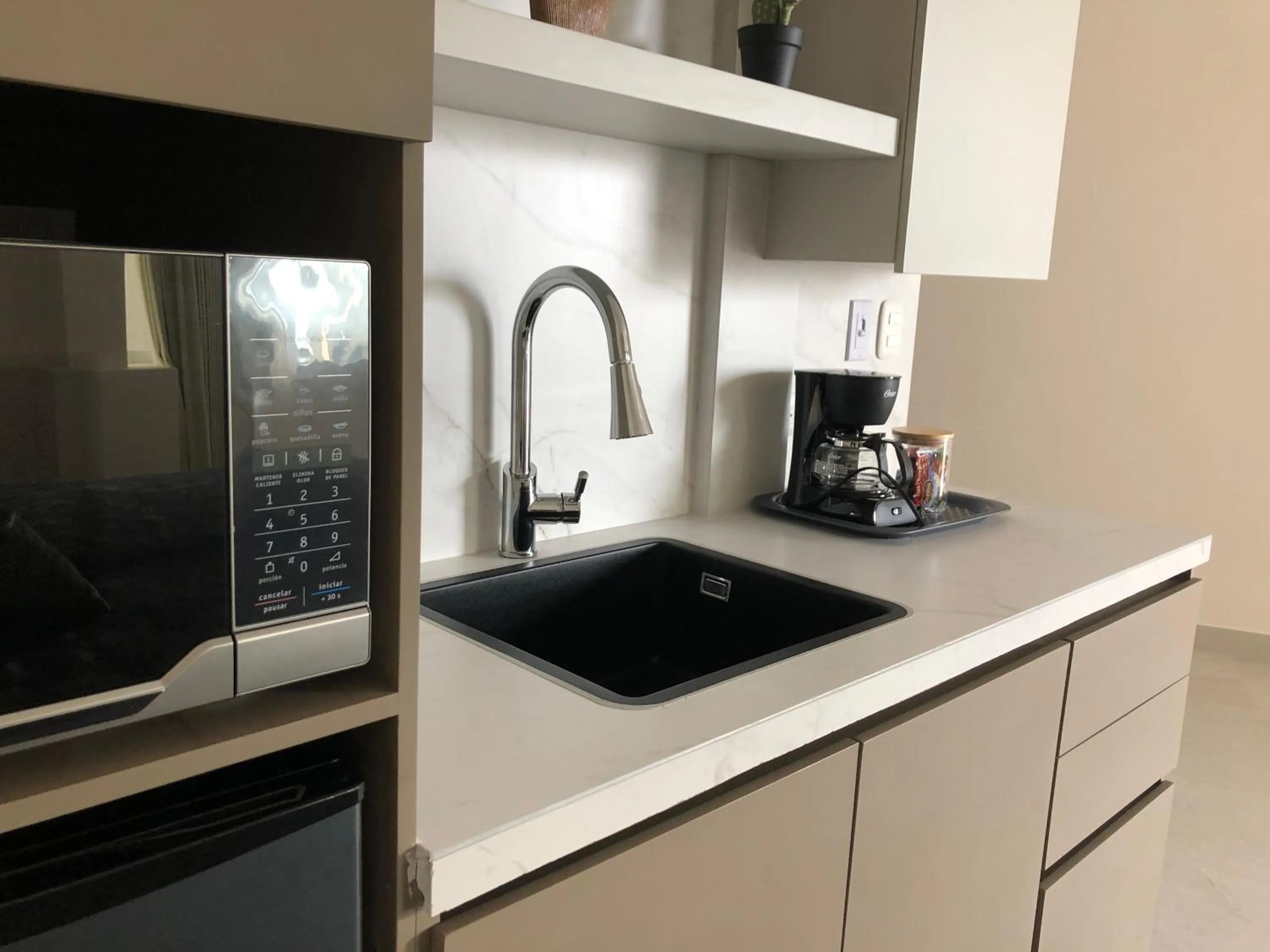 Coffee/tea facilities in Hotel VOS