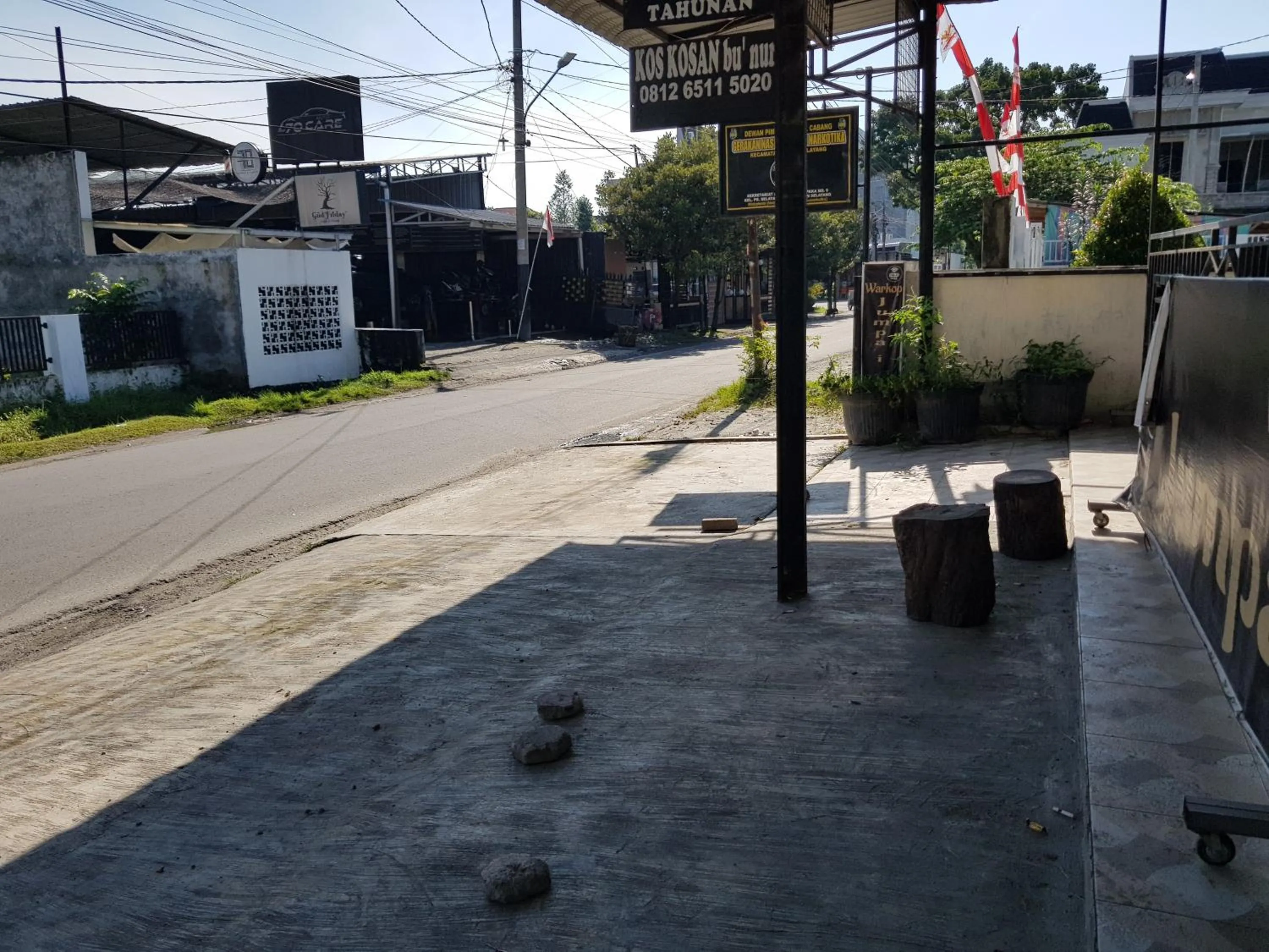 Facade/entrance in Hotel O Cempaka Syariah