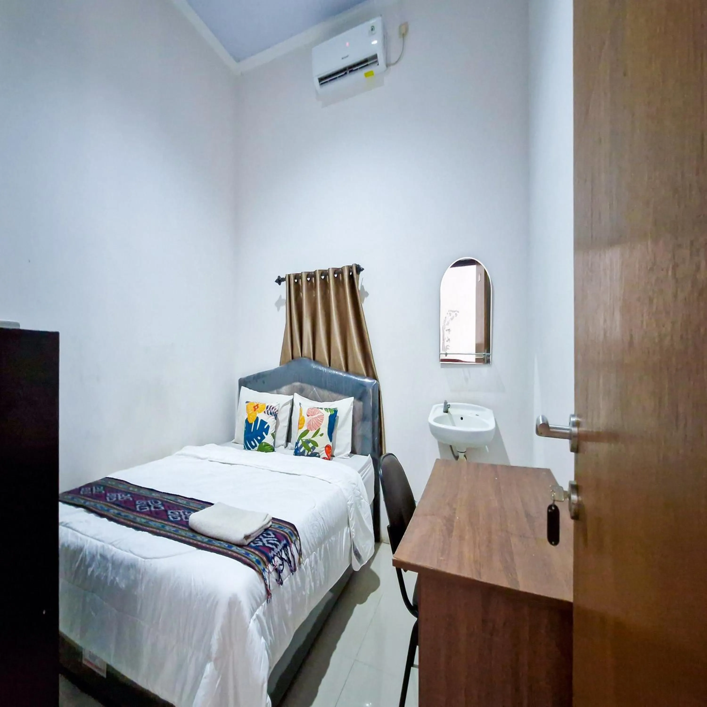 Bedroom, Bed in TNC Residence Syariah Mataram