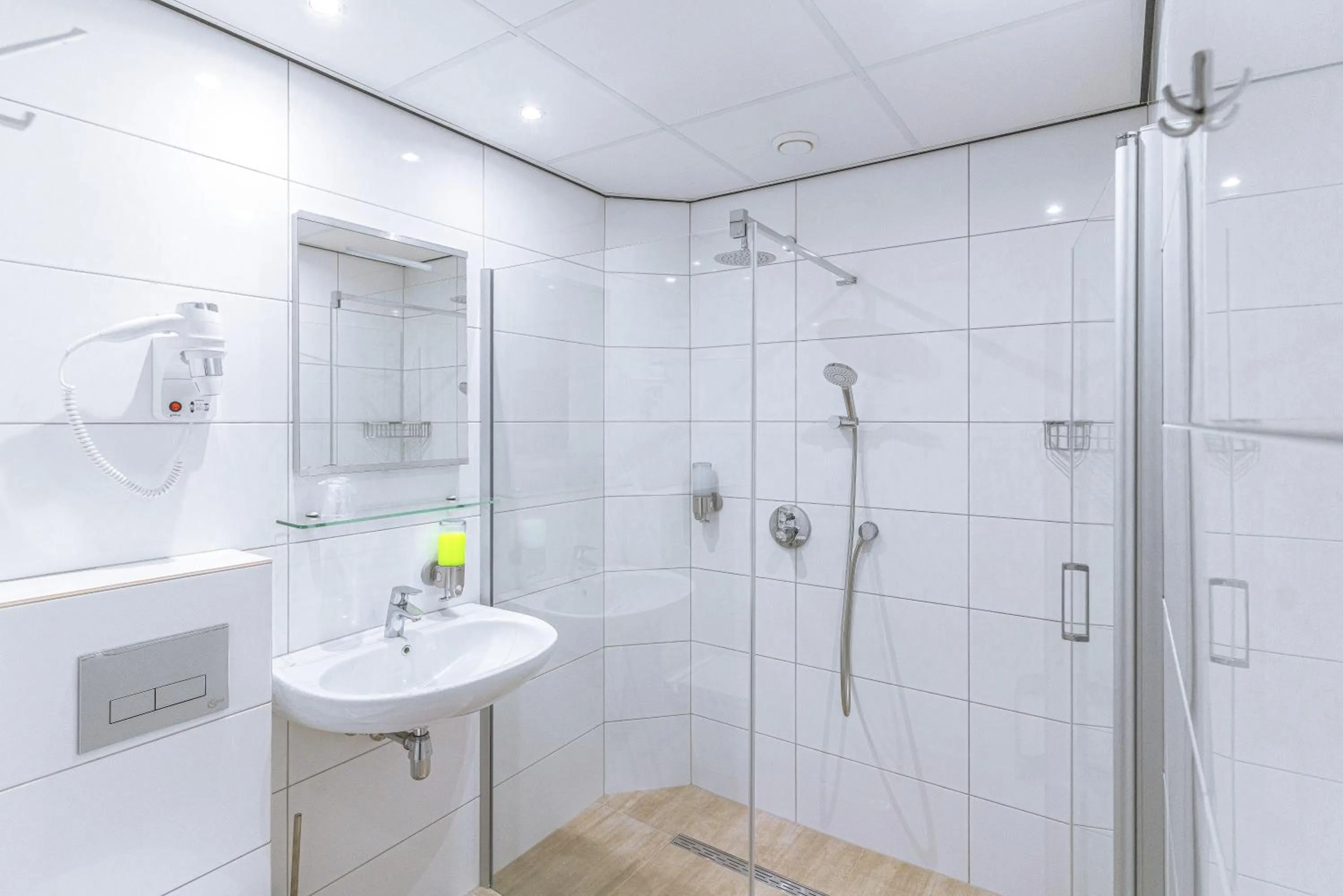 Bathroom in Boutique Hotel Milano Rotterdam-Centre