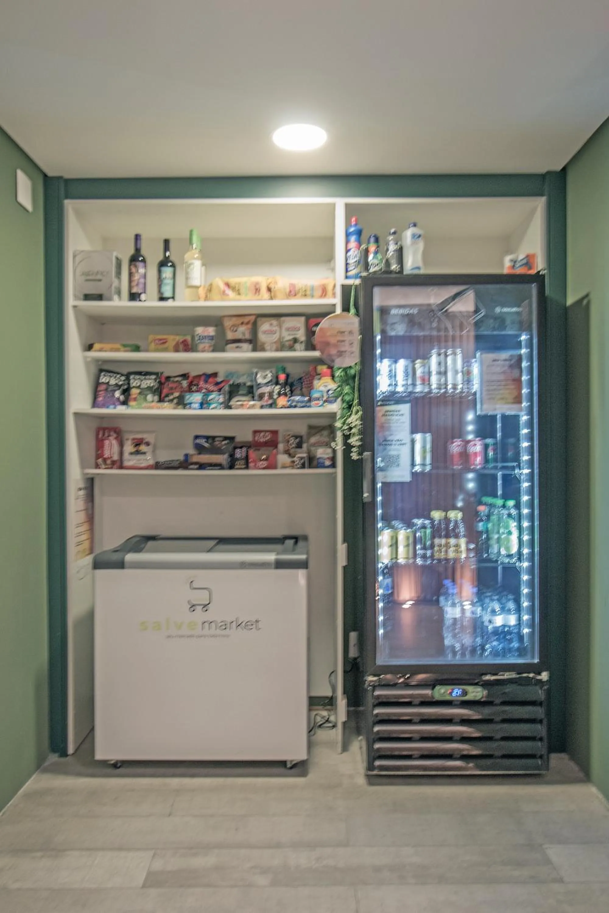 Coffee/tea facilities in Next Home Design by Viva - Apartamentos em prédio próximo ao Parque do Ibirapuera