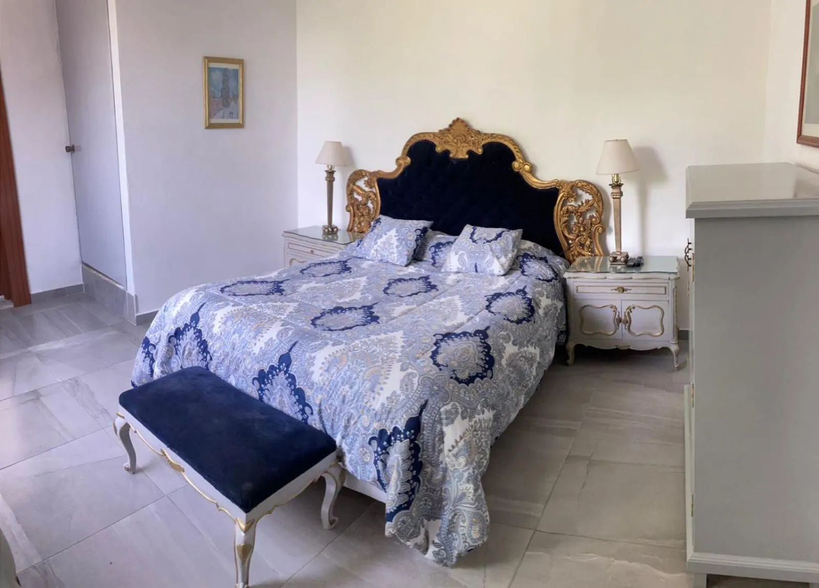 Bed in El Monasterio