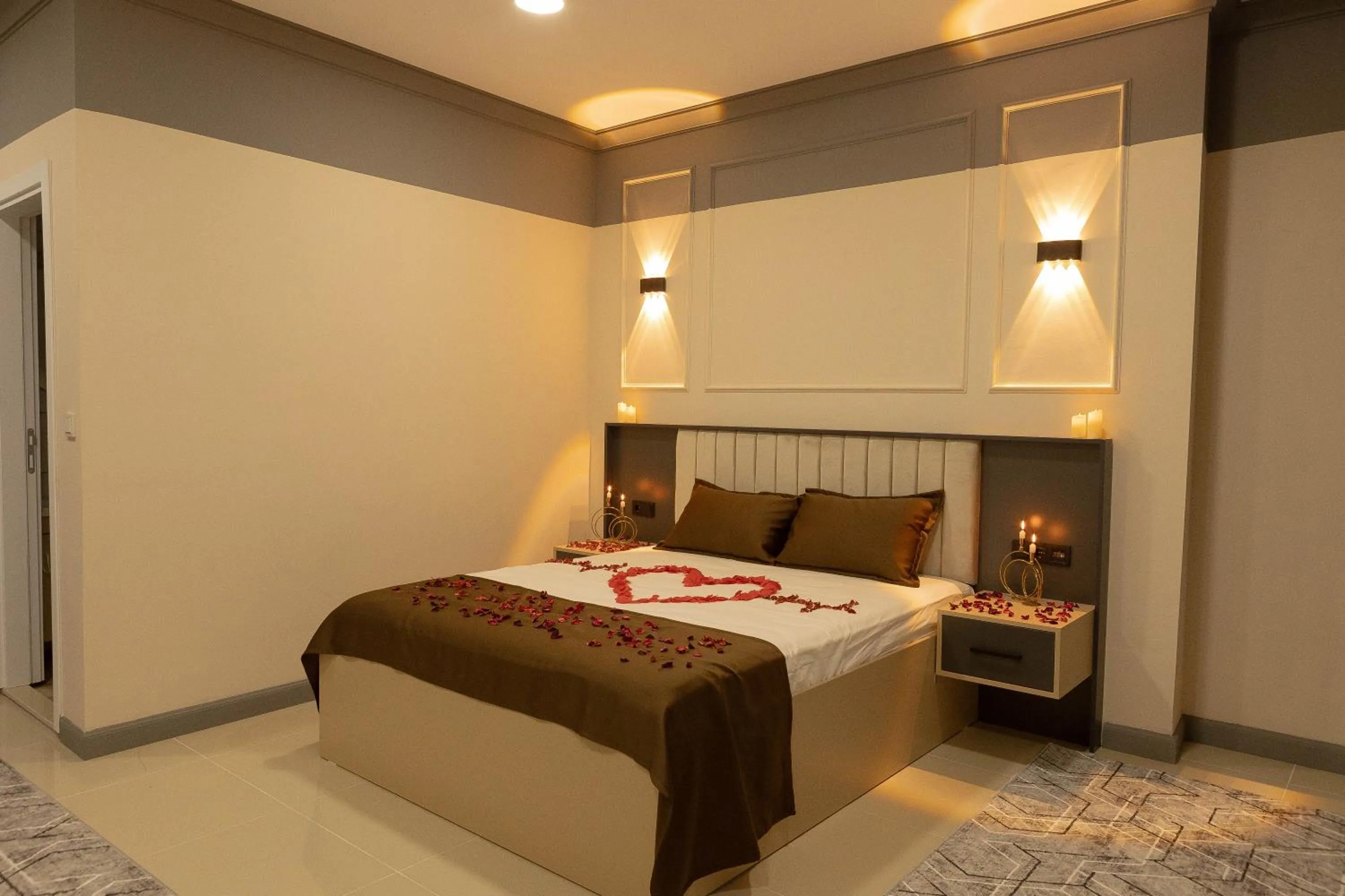 Bedroom in City Night Suites & Hotels