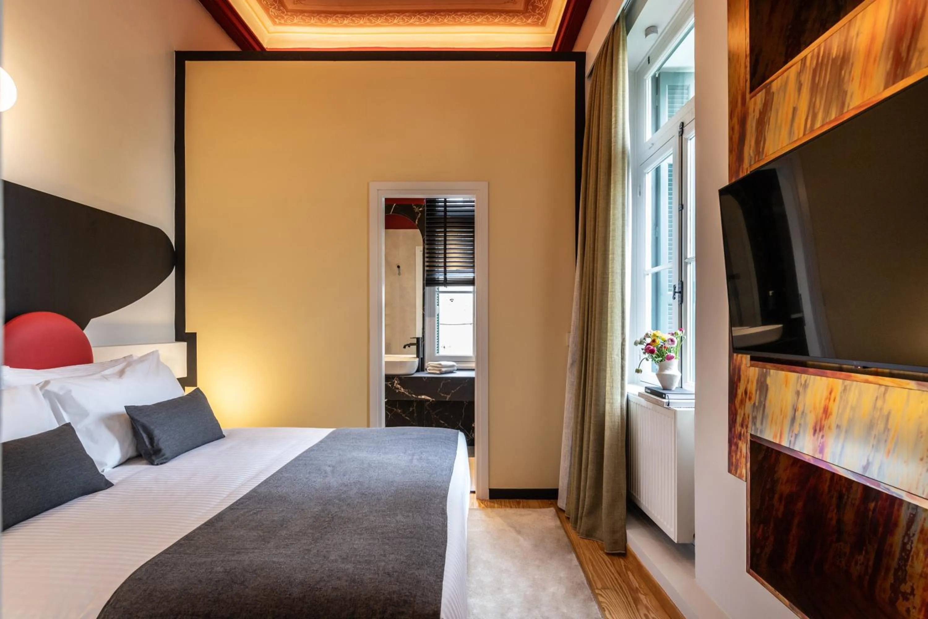 TV and multimedia, Bed in MEDLEY Conceptual Living & Spa