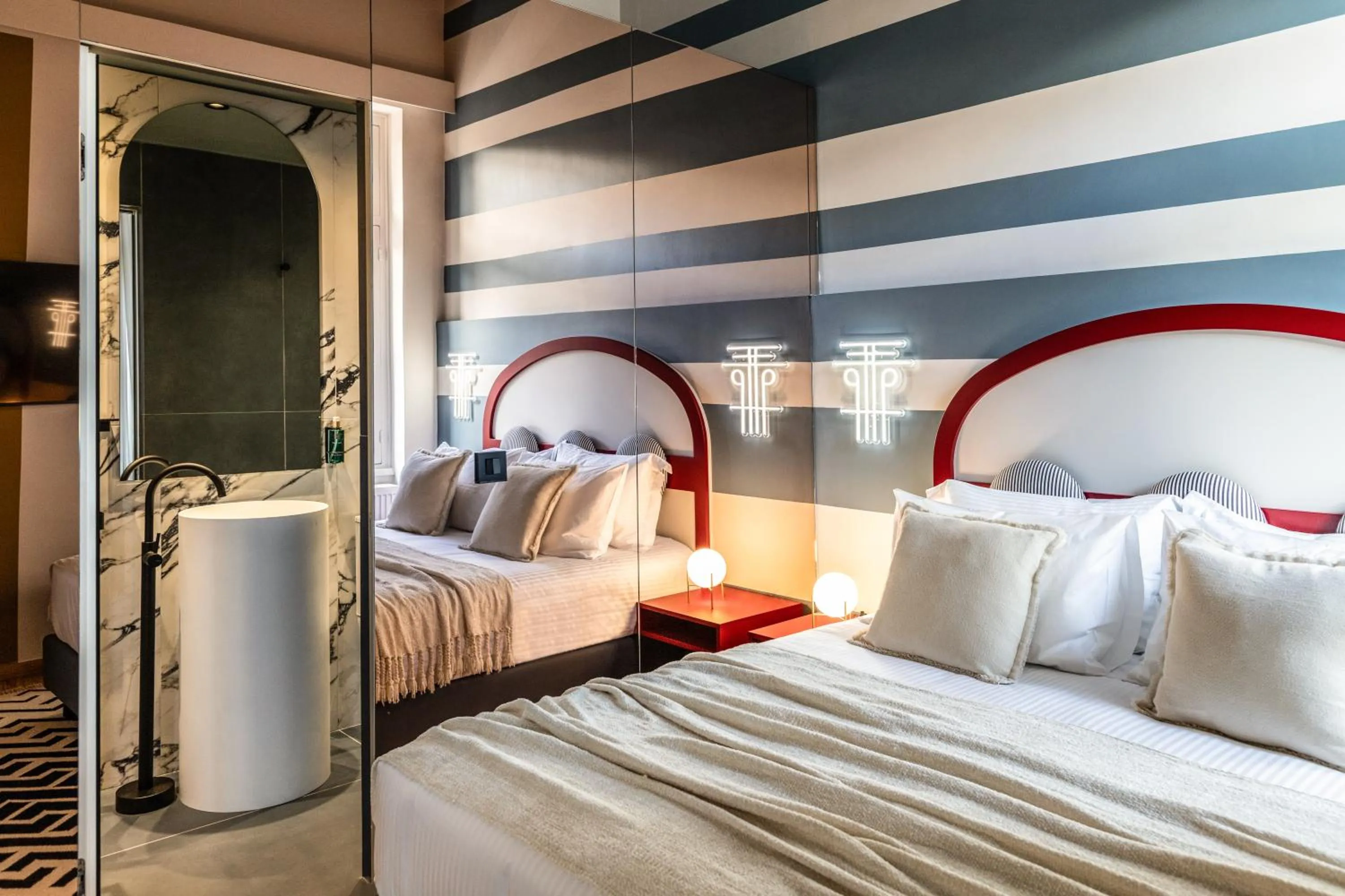 Photo of the whole room, Bed in MEDLEY Conceptual Living & Spa