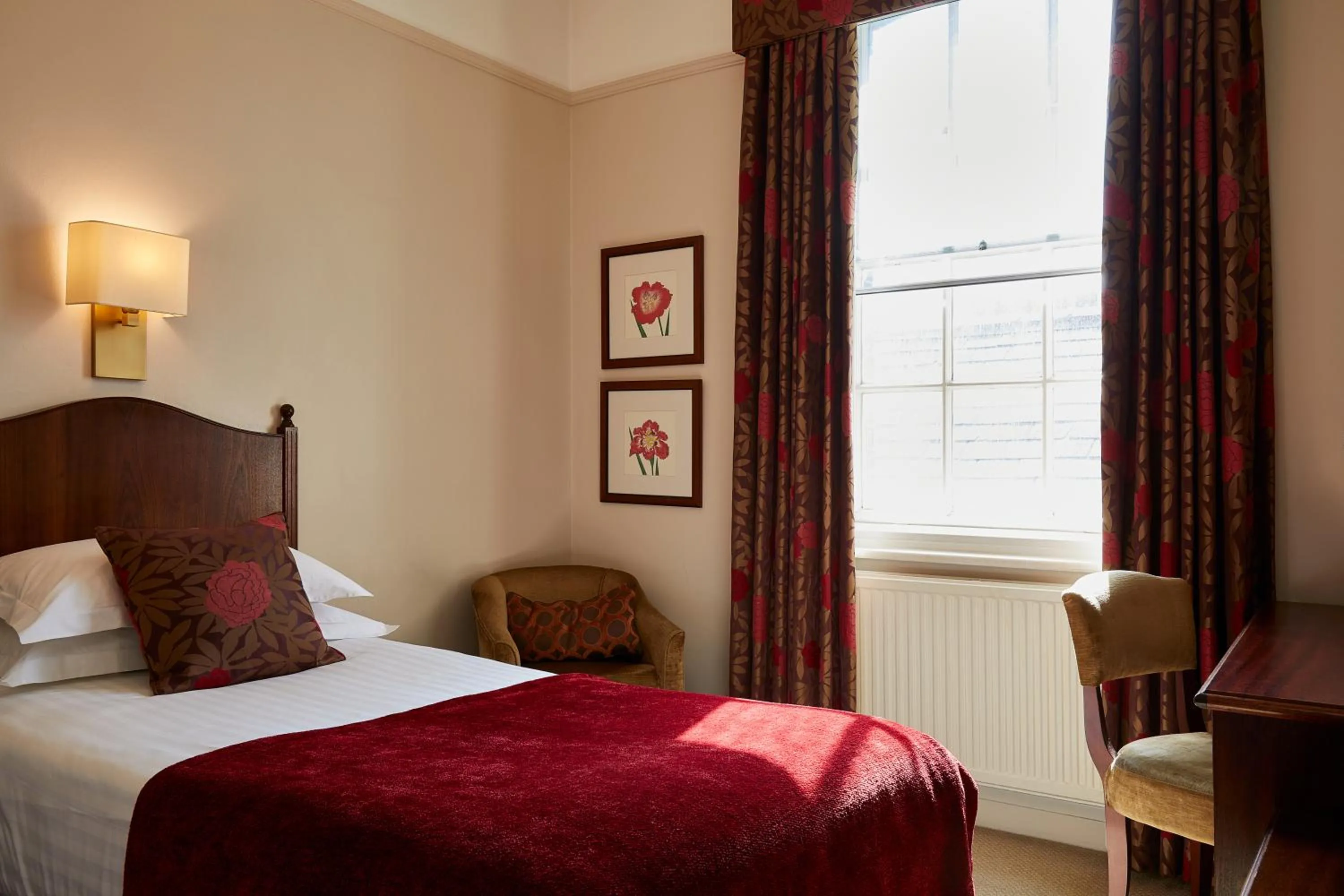 Bedroom, Bed in Macdonald Craxton Wood Hotel & Spa