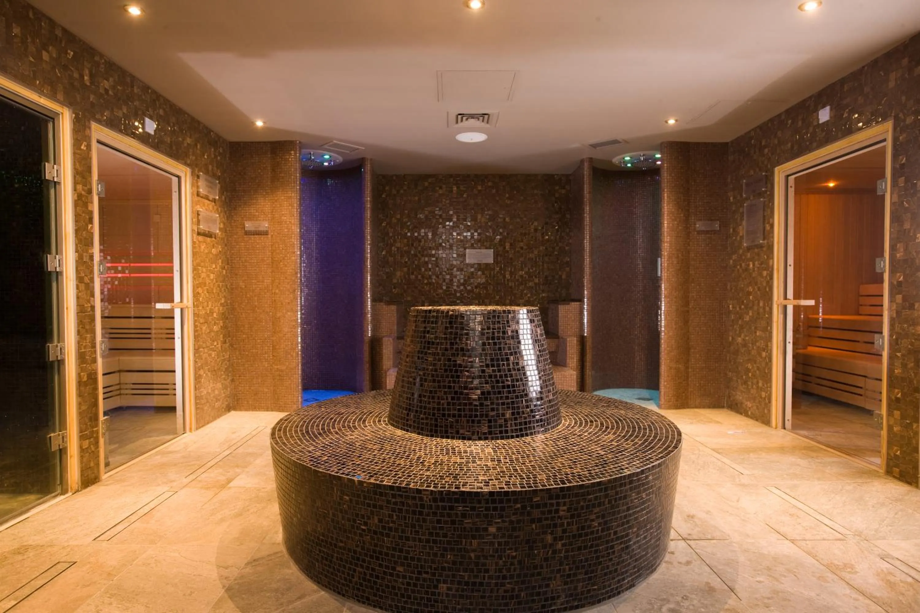 Spa and wellness centre/facilities in Macdonald Craxton Wood Hotel & Spa