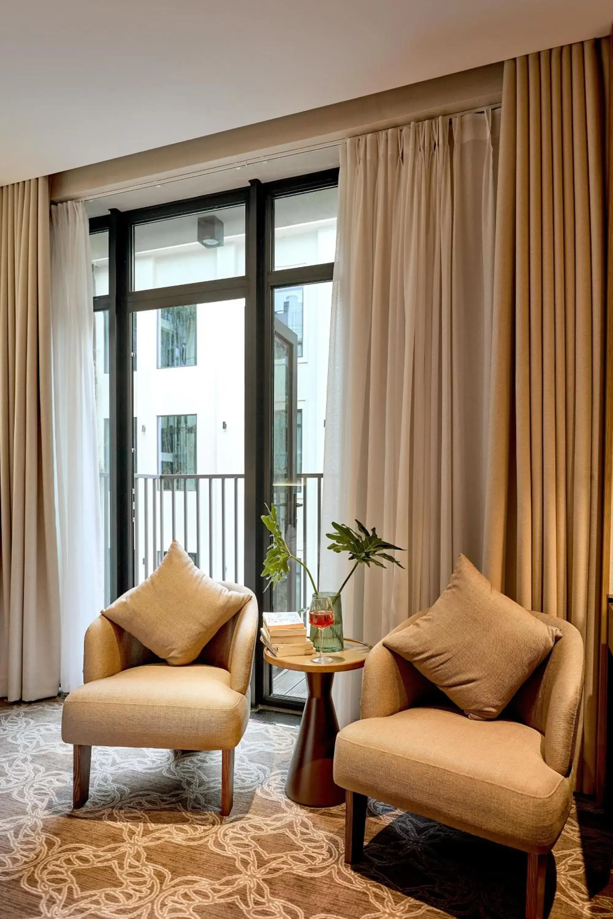 Deluxe Twin Room in REY Hotel Hanoi Deluxe Twin Room in REY Hotel Hanoi