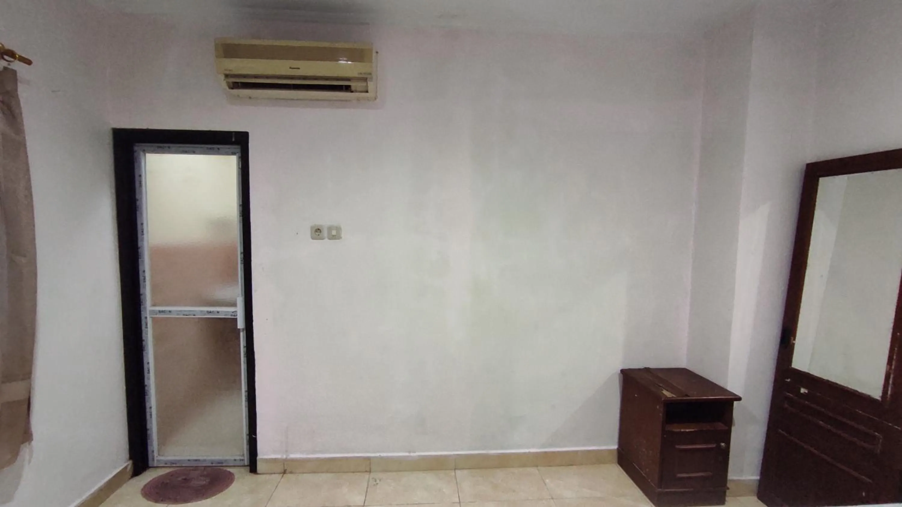 Bedroom in Hotel O Wisma Syariah Dian Near Pare-pare